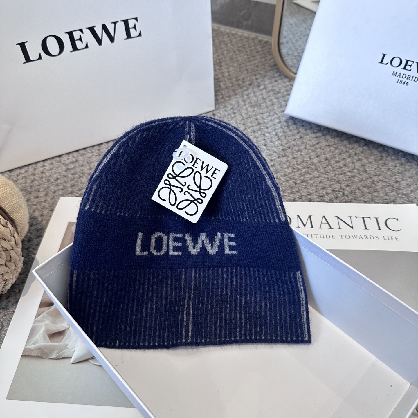LOEWE罗意威秋冬新款毛线帽，时尚大牌 男女款通用款