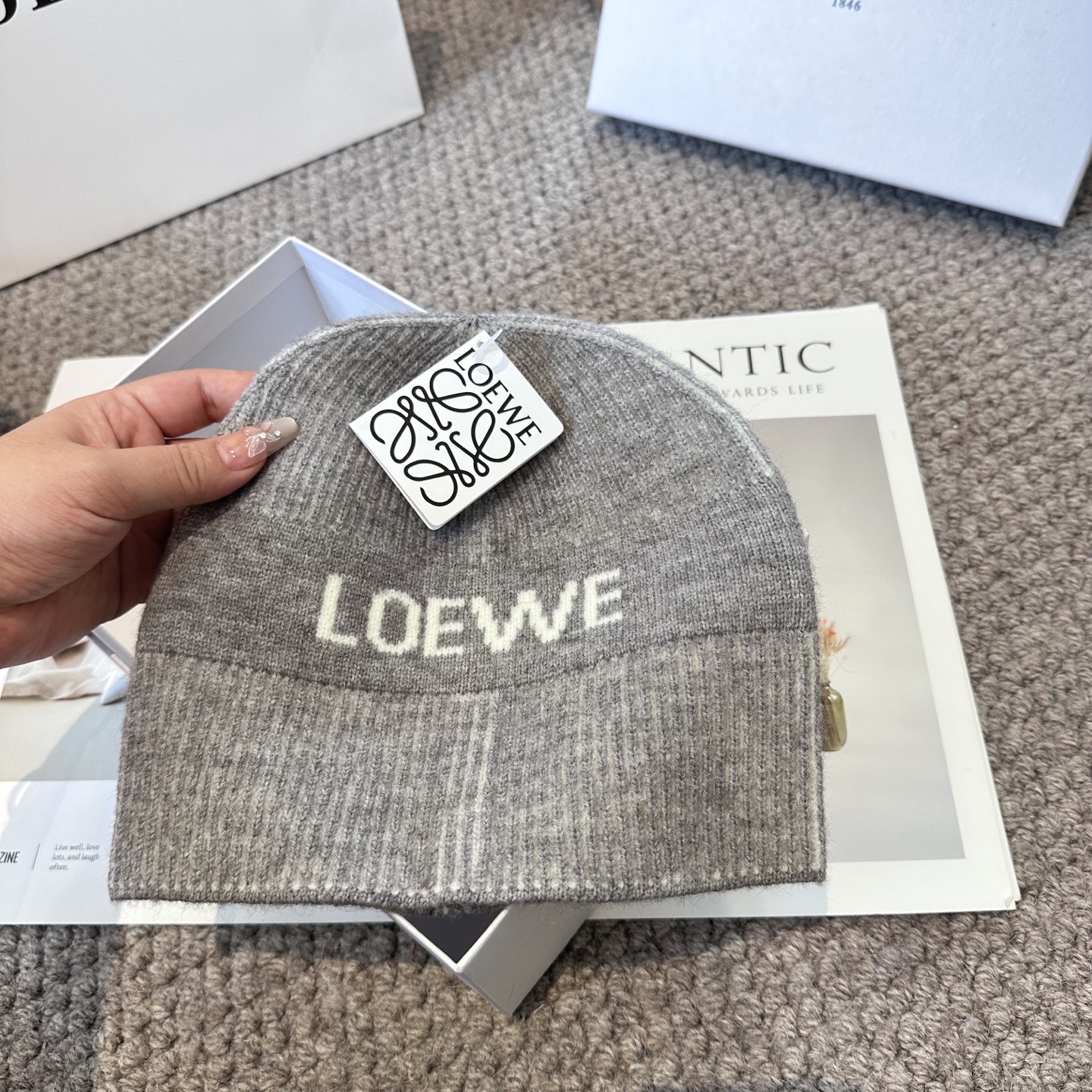 LOEWE罗意威秋冬新款毛线帽，时尚大牌 男女款通用款