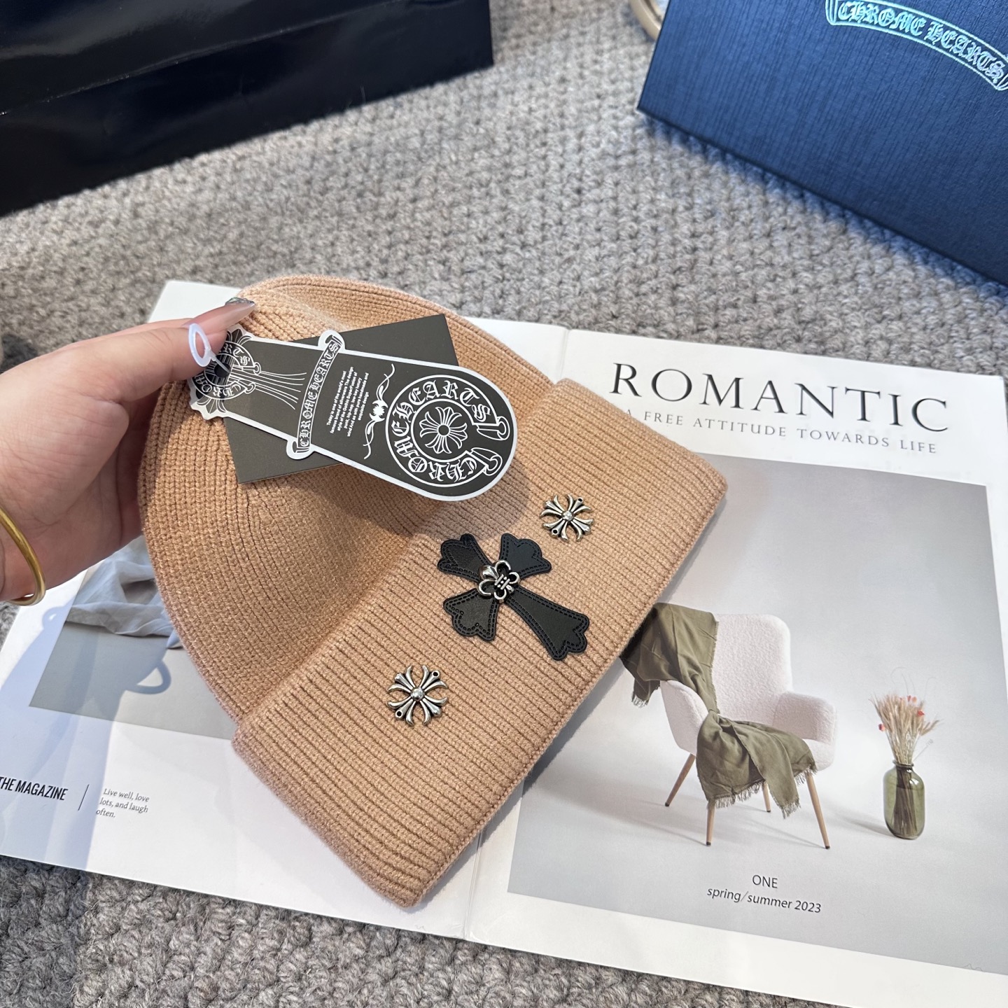 克罗心 秋冬款羊毛针织毛线帽这款必定是极简主义的最爱干净，利索，时尚百搭，绝对不挑脸型！属于时尚经典的万