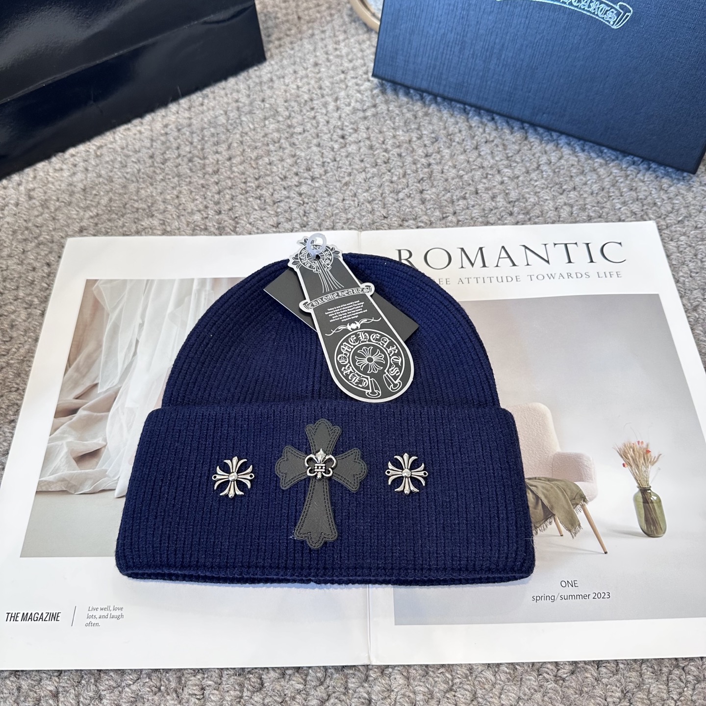 克罗心 秋冬款羊毛针织毛线帽这款必定是极简主义的最爱干净，利索，时尚百搭，绝对不挑脸型！属于时尚经典的万