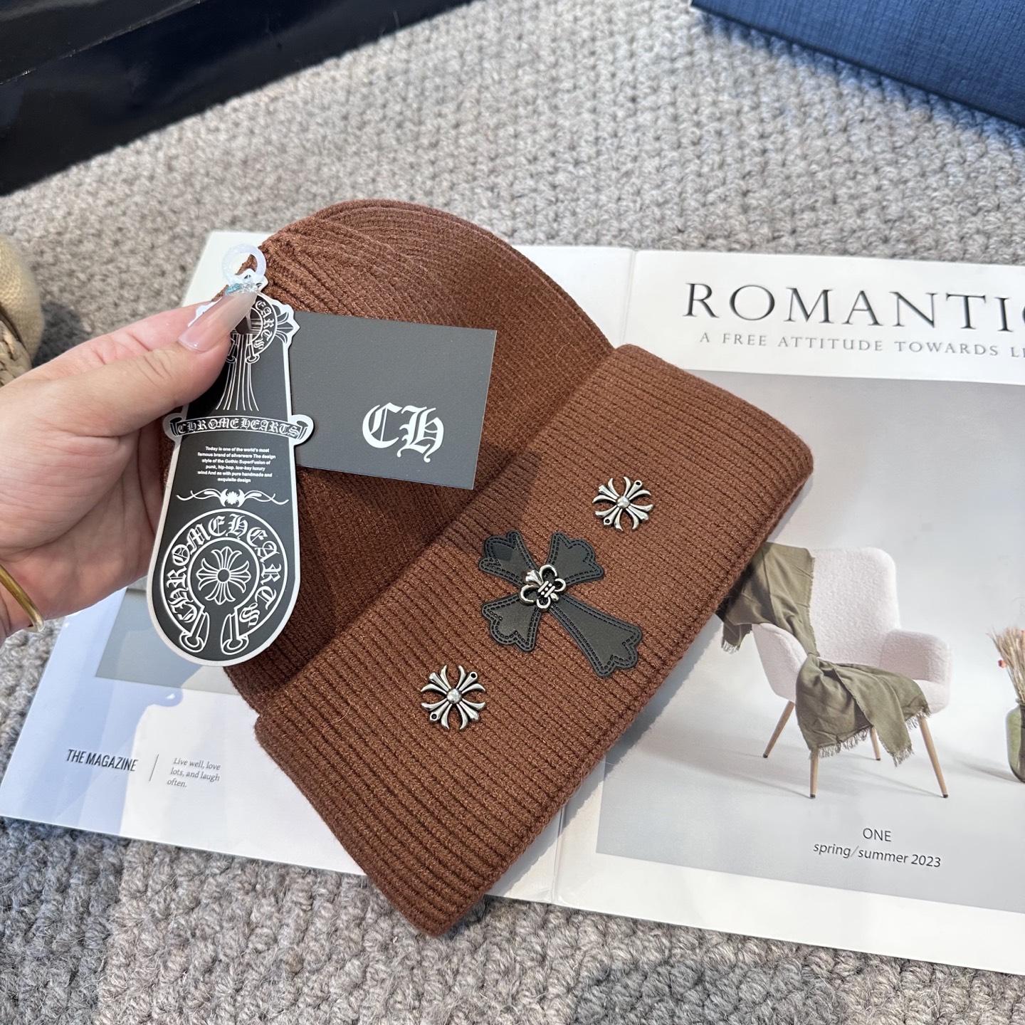 克罗心 秋冬款羊毛针织毛线帽这款必定是极简主义的最爱干净，利索，时尚百搭，绝对不挑脸型！属于时尚经典的万