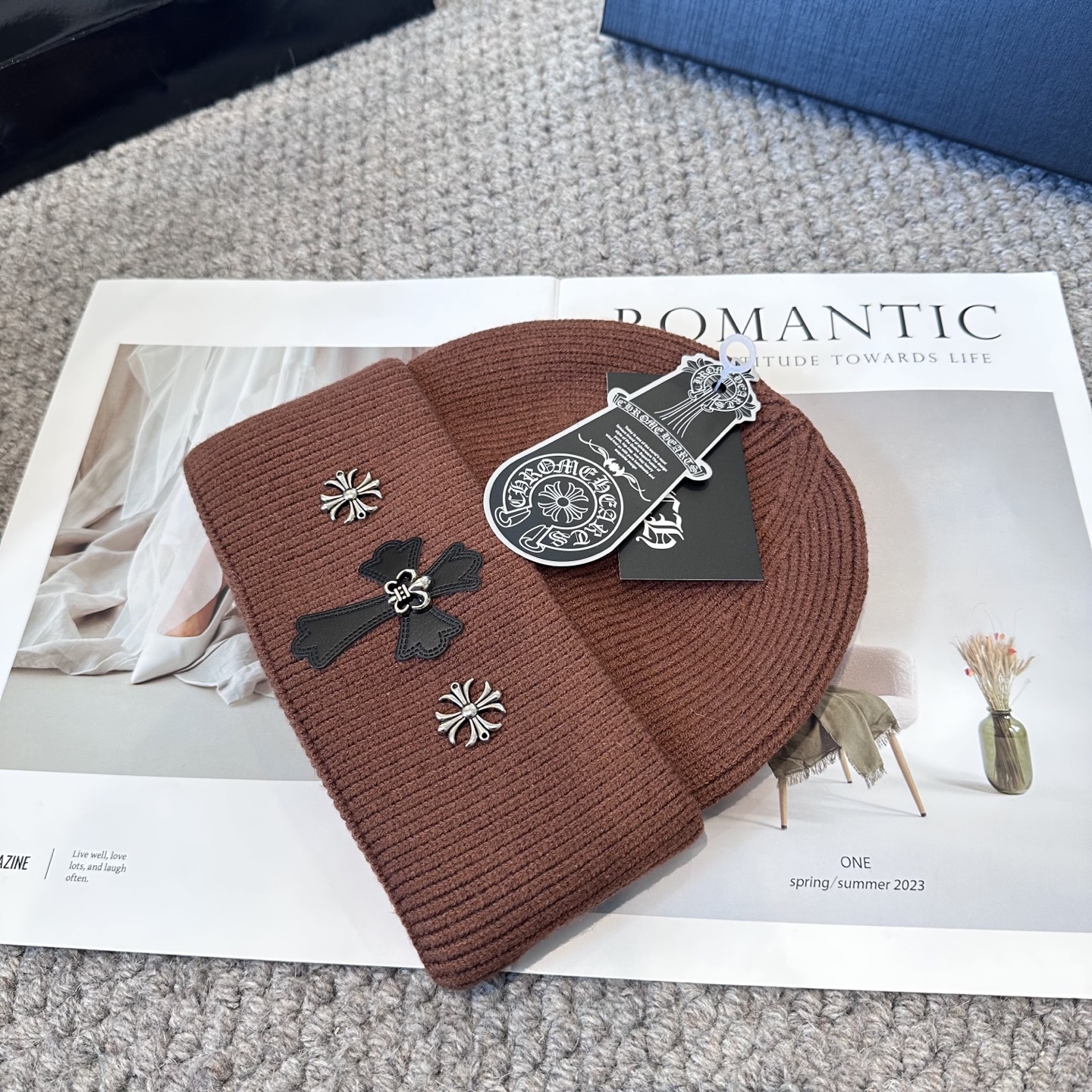 克罗心 秋冬款羊毛针织毛线帽这款必定是极简主义的最爱干净，利索，时尚百搭，绝对不挑脸型！属于时尚经典的万