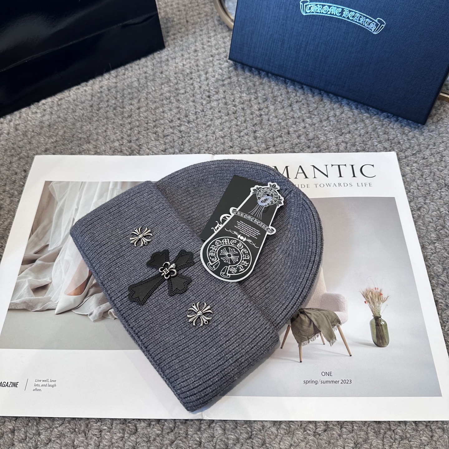 克罗心 秋冬款羊毛针织毛线帽这款必定是极简主义的最爱干净，利索，时尚百搭，绝对不挑脸型！属于时尚经典的万