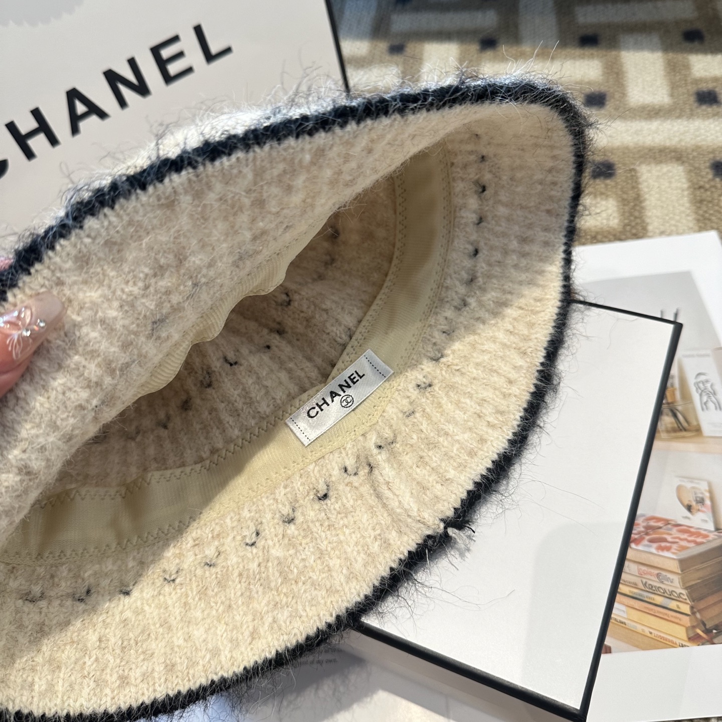 CHANEL香奈儿 新款 秋冬羊毛混纺针织水桶帽