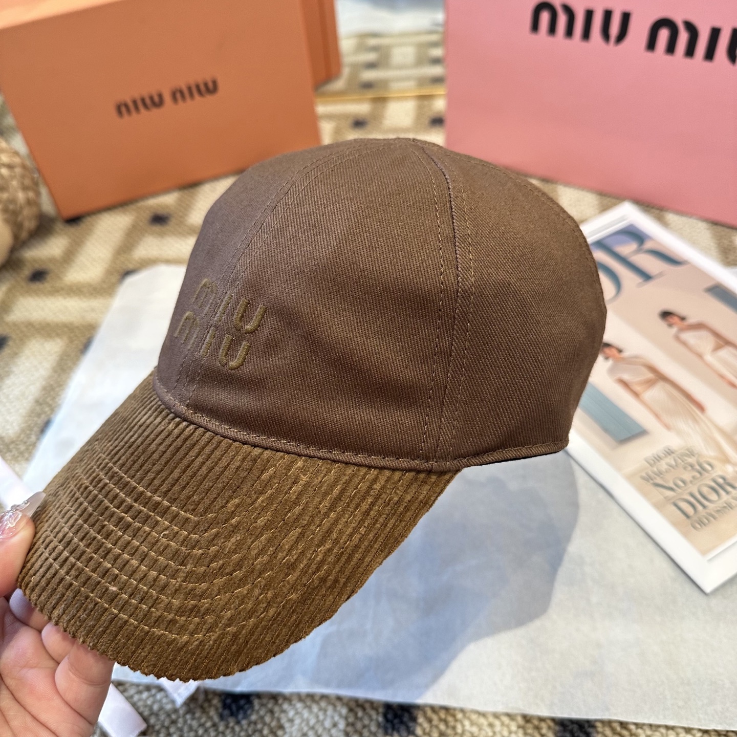 谬谬miumiu 原单 新款棒球帽，正品开模订制，原版做工细致质量超赞！