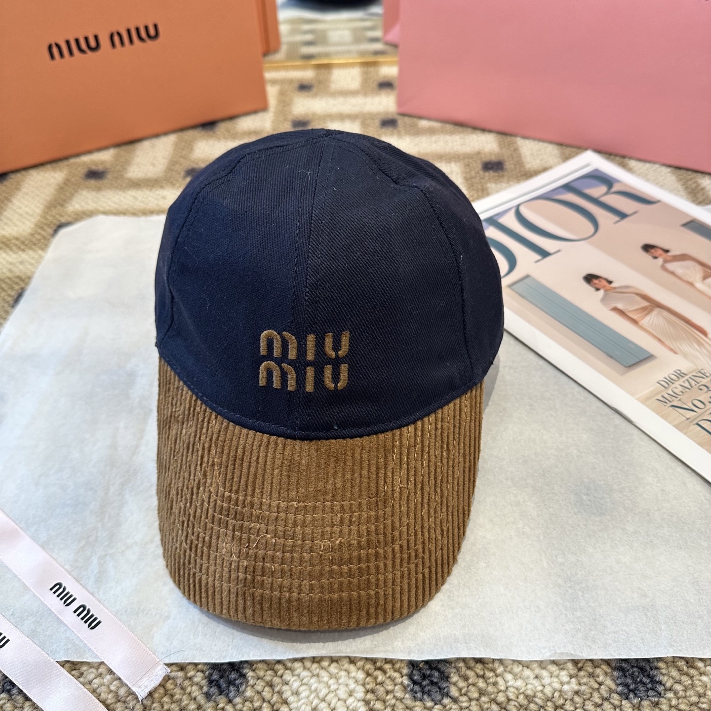 谬谬miumiu 原单 新款棒球帽，正品开模订制，原版做工细致质量超赞！