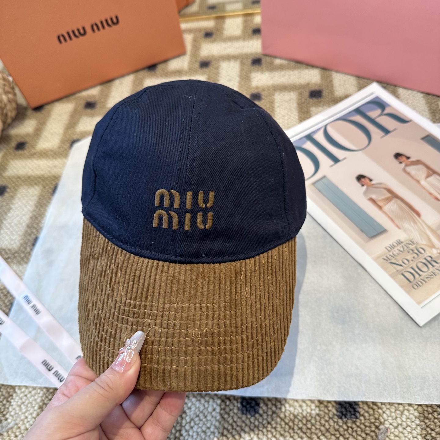 谬谬miumiu 原单 新款棒球帽，正品开模订制，原版做工细致质量超赞！