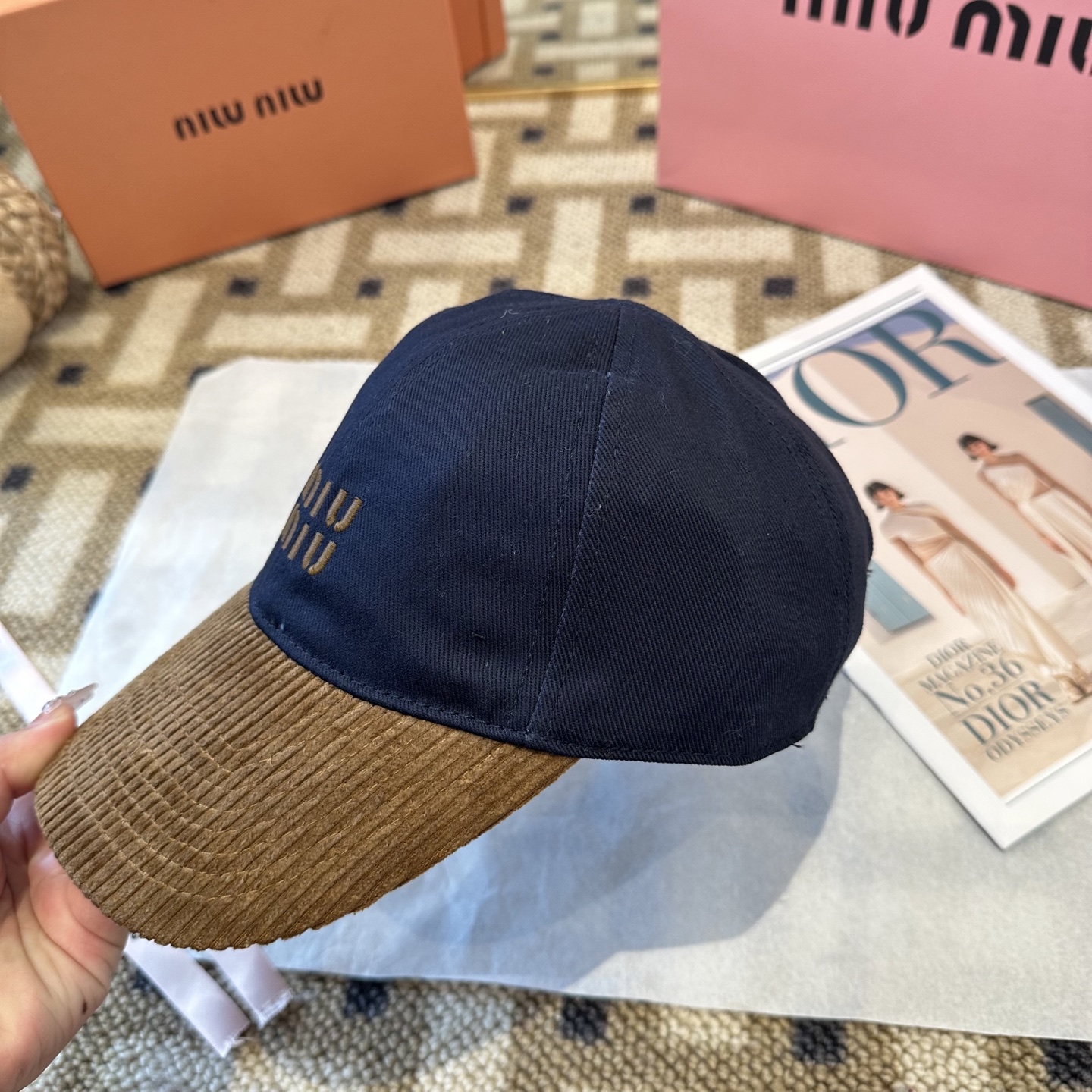 谬谬miumiu 原单 新款棒球帽，正品开模订制，原版做工细致质量超赞！