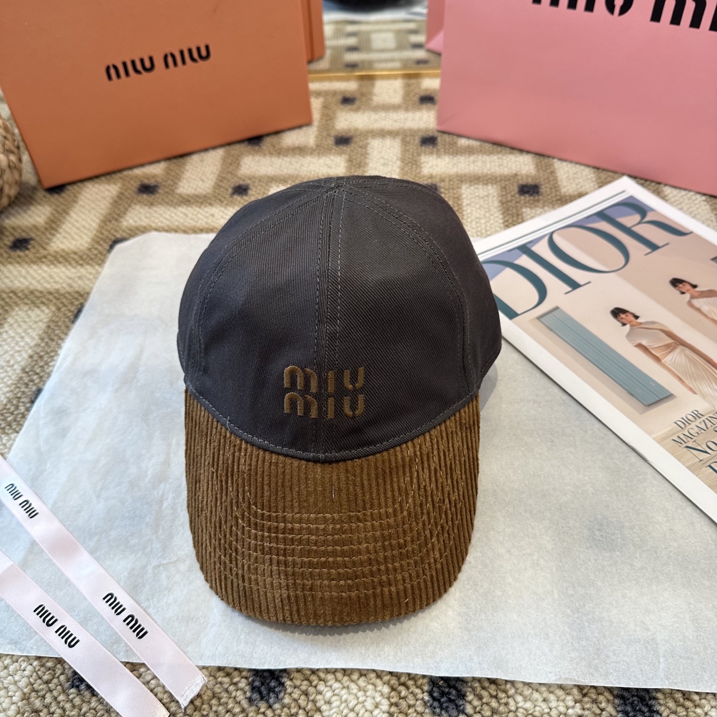 谬谬miumiu 原单 新款棒球帽，正品开模订制，原版做工细致质量超赞！