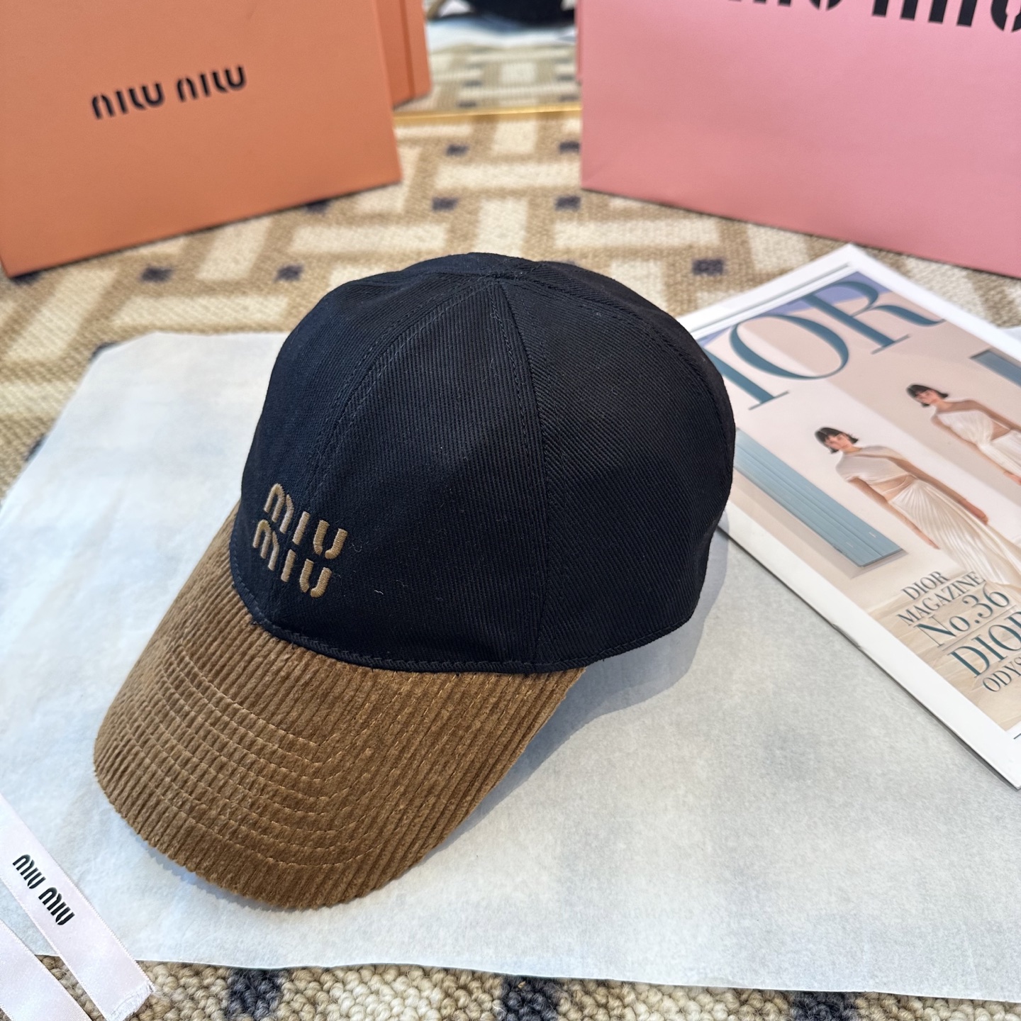 谬谬miumiu 原单 新款棒球帽，正品开模订制，原版做工细致质量超赞！