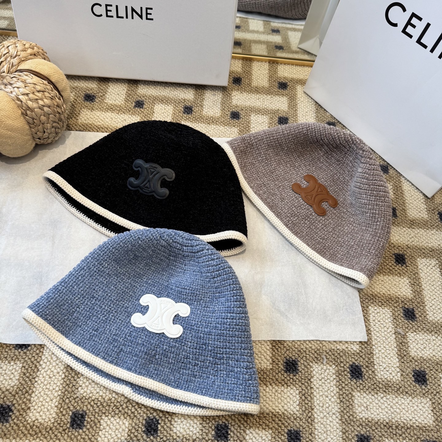 赛琳～简约新款针织盆帽秋冬必入，很百搭～