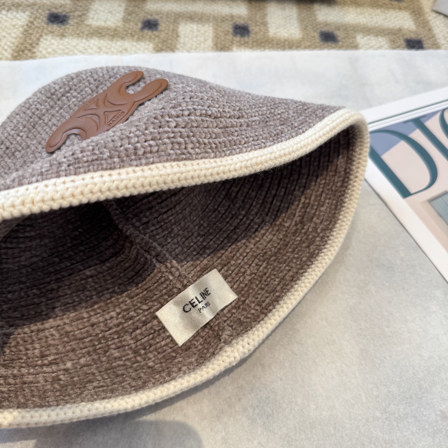 赛琳～简约新款针织盆帽秋冬必入，很百搭～