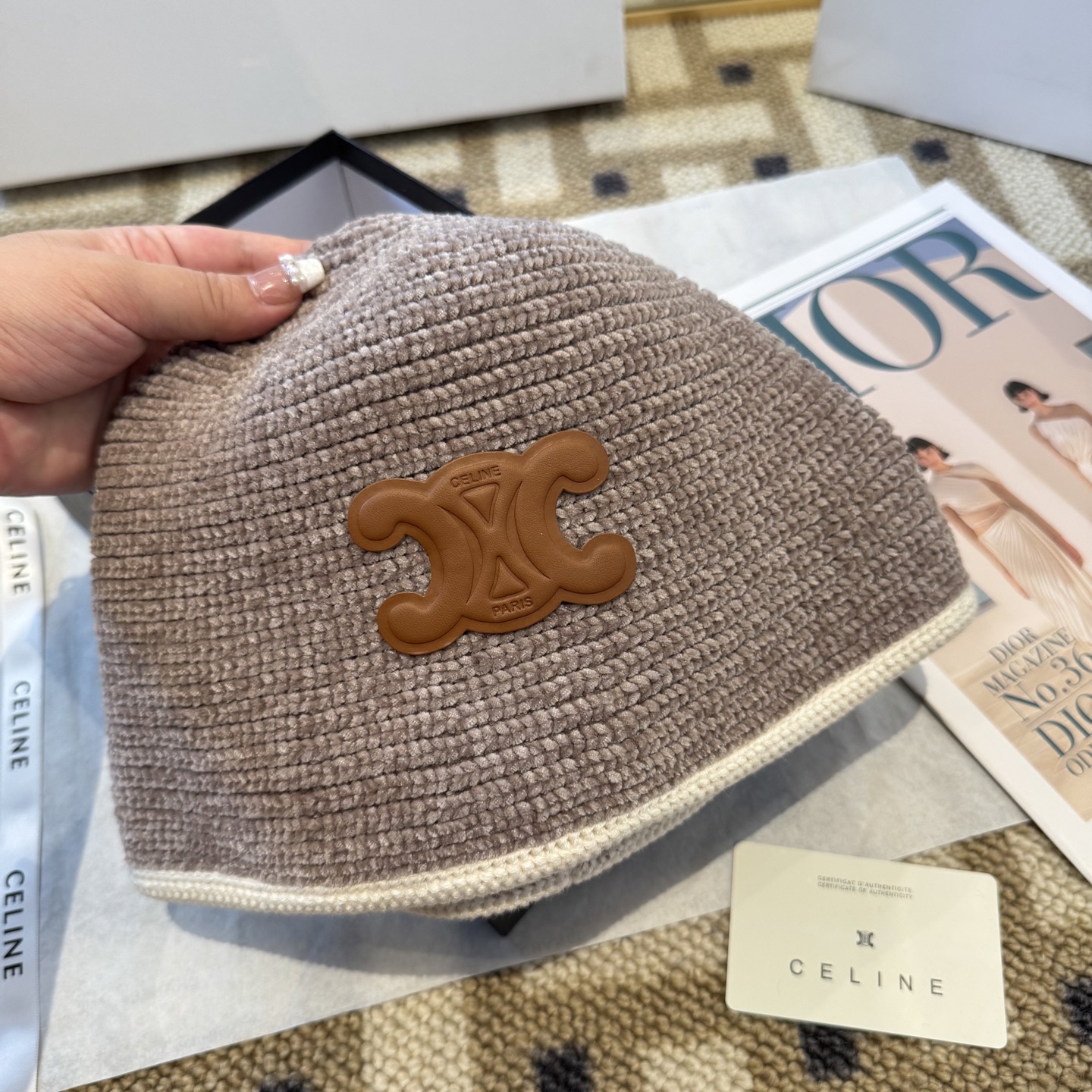 赛琳～简约新款针织盆帽秋冬必入，很百搭～