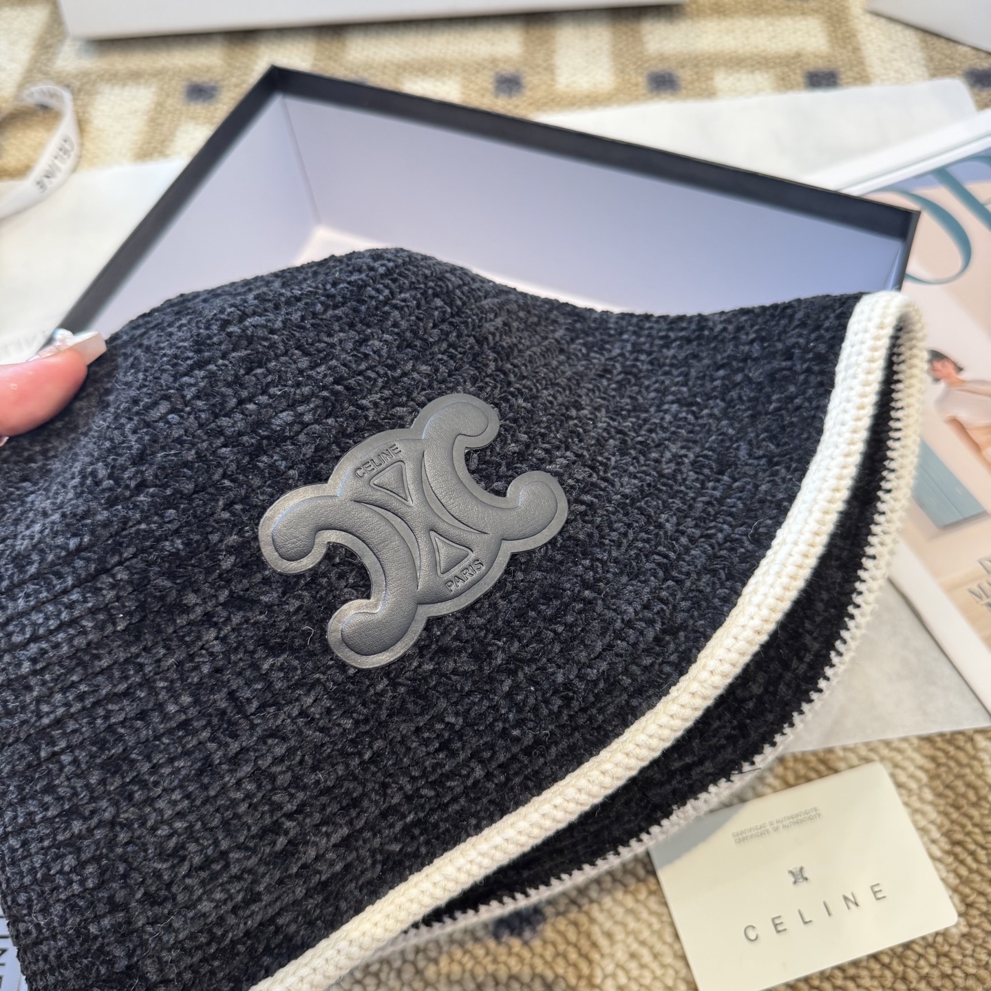 赛琳～简约新款针织盆帽秋冬必入，很百搭～