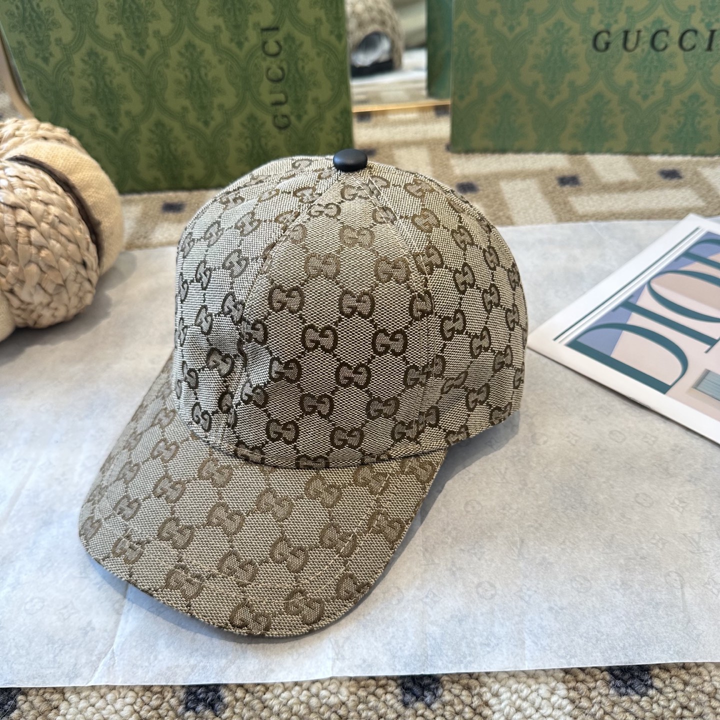 GUCCI古奇棒球帽 2025新款 工艺非常精美 高档大气上档次！低调奢华，方便携带！