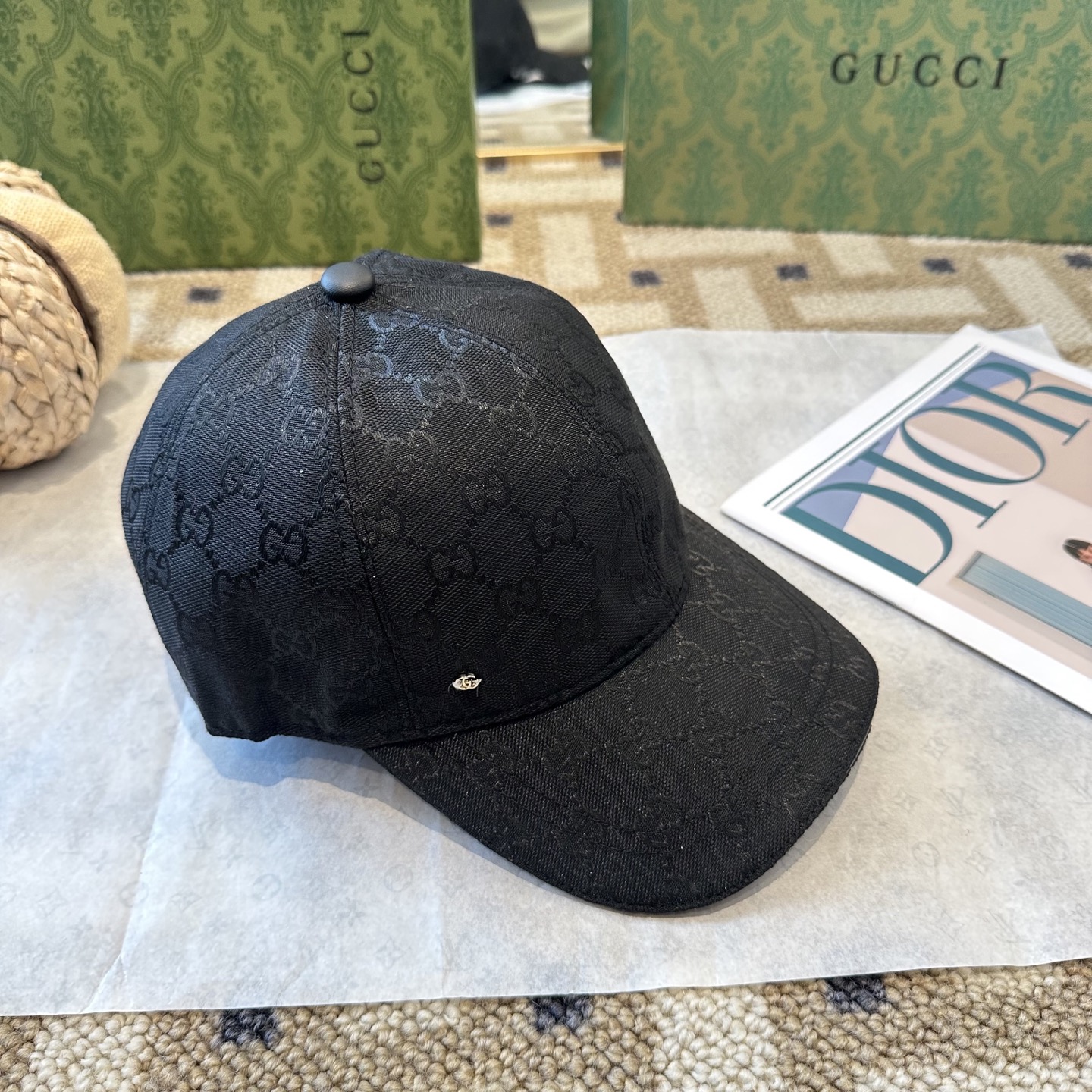 GUCCI古奇棒球帽 2025新款 工艺非常精美 高档大气上档次！低调奢华，方便携带！