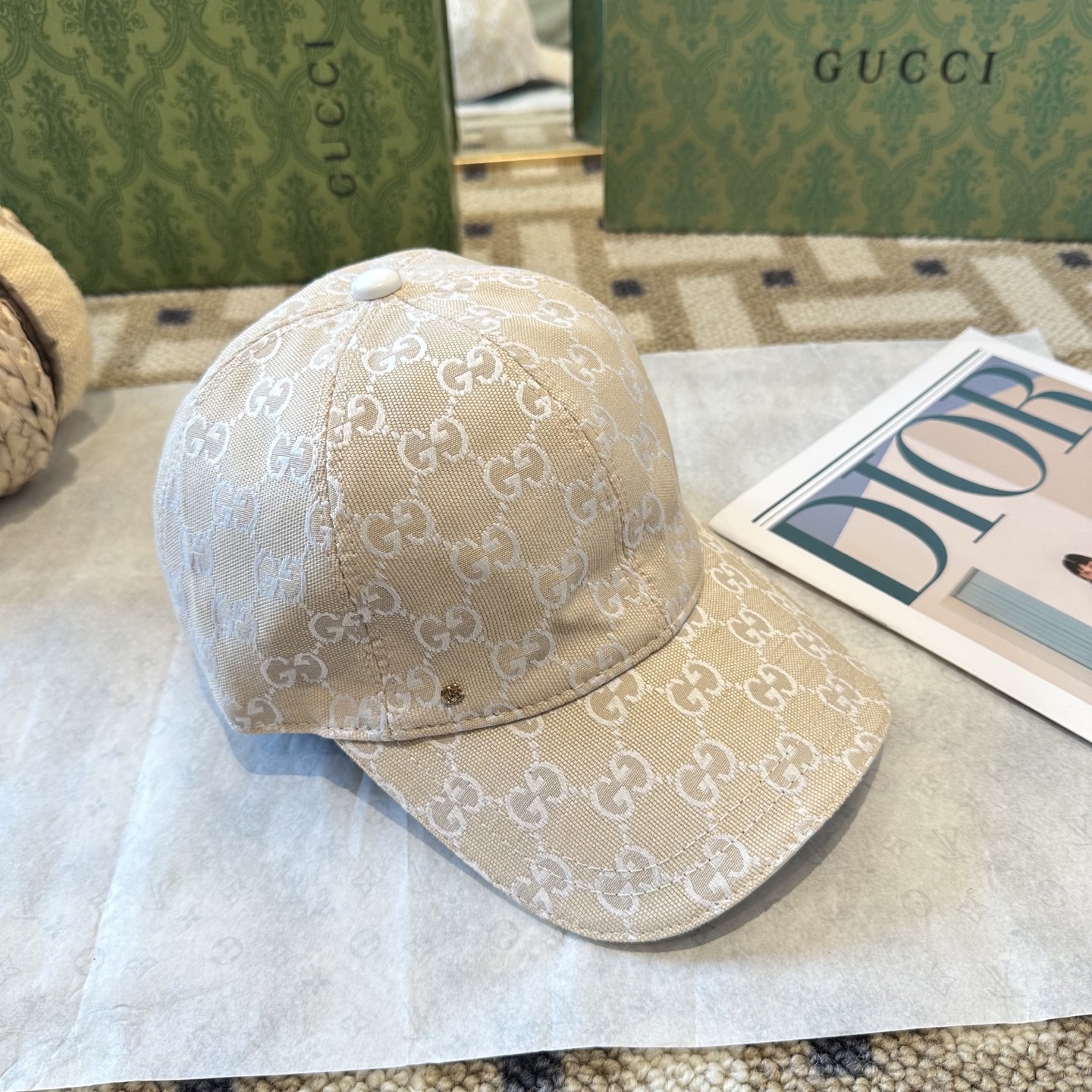 GUCCI古奇棒球帽 2025新款 工艺非常精美 高档大气上档次！低调奢华，方便携带！