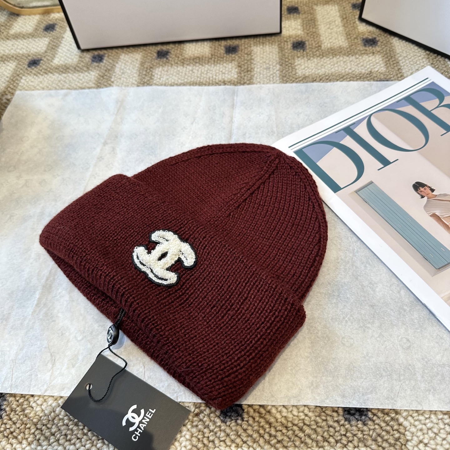 Chanel官网品质香奈儿秋冬网红时尚博主推荐款毛线帽，小红书爆款，手感超柔软舒适的针织线帽，弹性极佳！