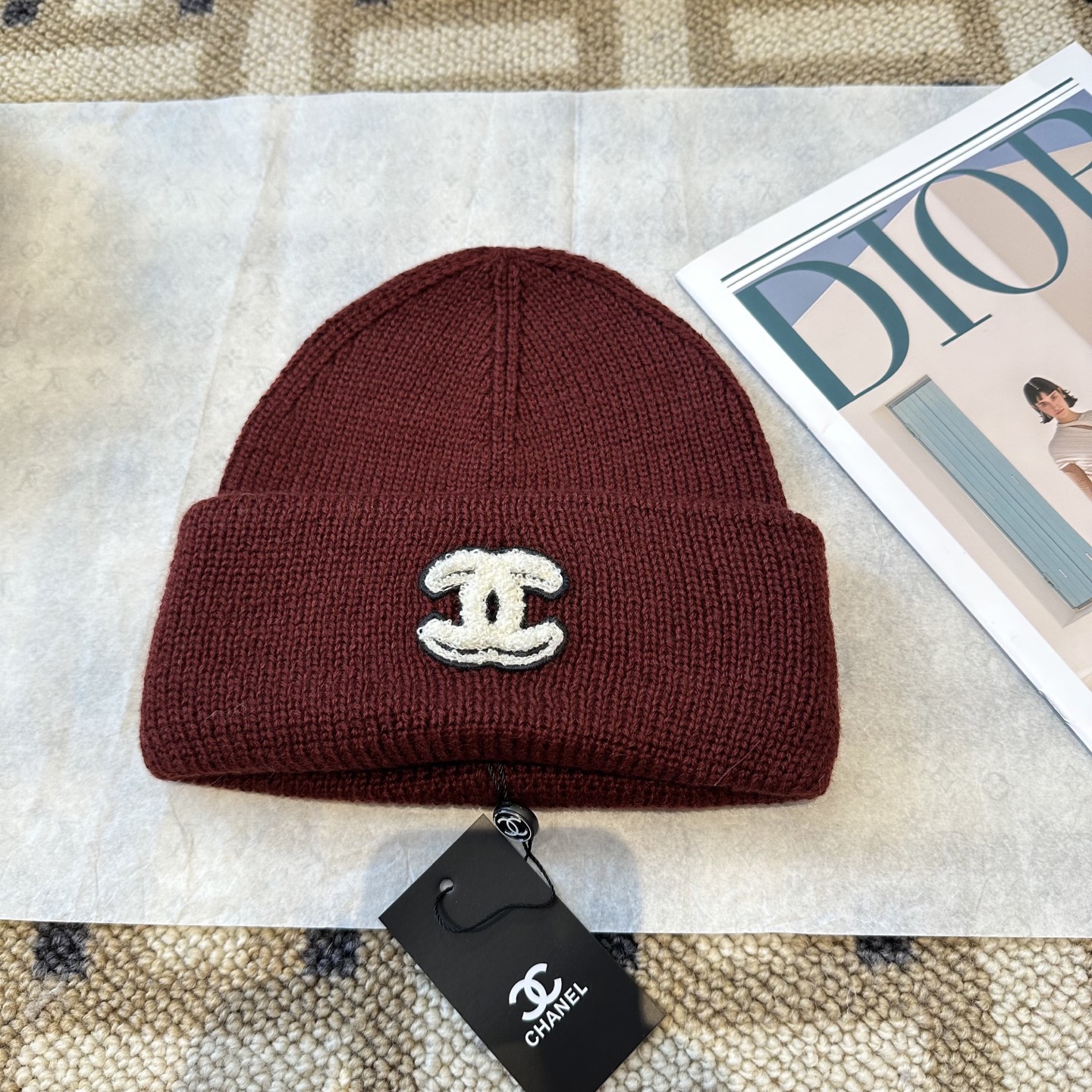 Chanel官网品质香奈儿秋冬网红时尚博主推荐款毛线帽，小红书爆款，手感超柔软舒适的针织线帽，弹性极佳！