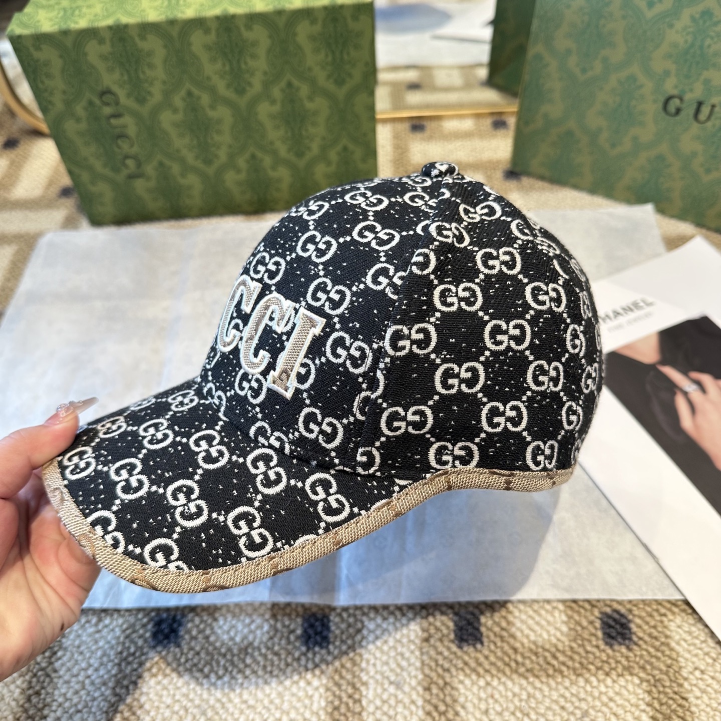 GUCCI古奇棒球帽 2025新款 工艺非常精美 高档大气上档次！低调奢华，方便携带！