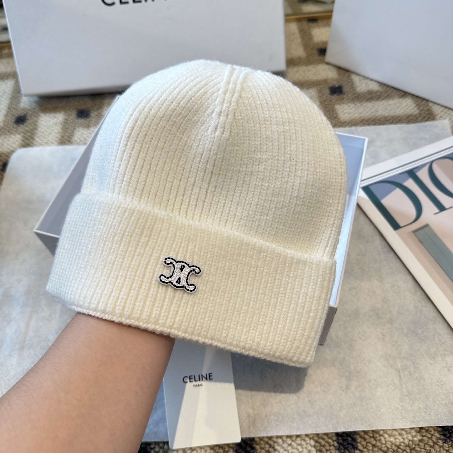 Celine 赛琳 2025秋冬新款毛线帽，男女款针织帽，