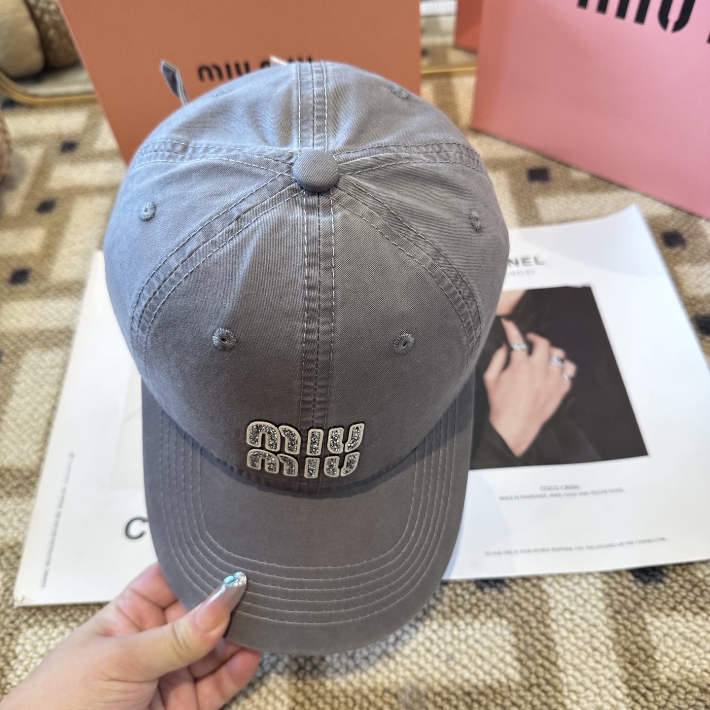 谬谬miumiu 原单 新款棒球帽，正品开模订制，原版做工细致质量超赞！