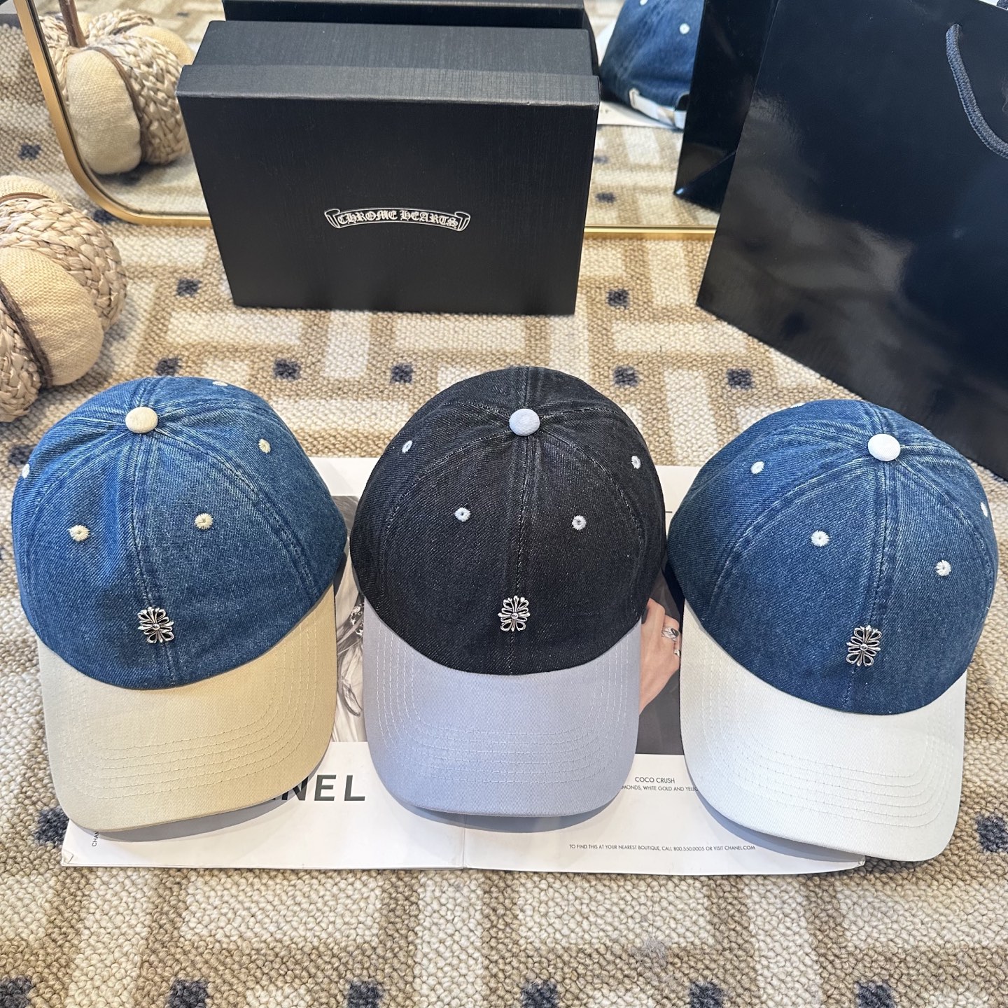 Chrome hearts 克罗心 新款十字架 高品质棒球帽,高端定制版!网红时尚博主同款!墙裂推荐!质量巨好!谁戴谁好看~