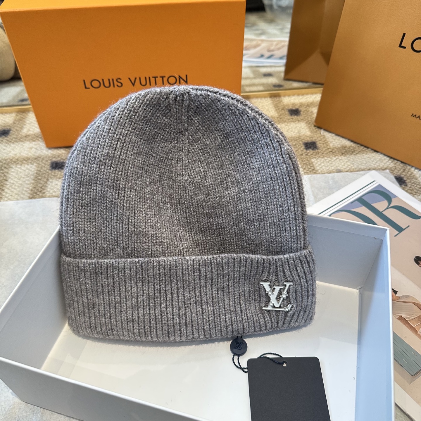 P63 Lv路易威登专柜货，针织毛线帽，男女同款 正品开模