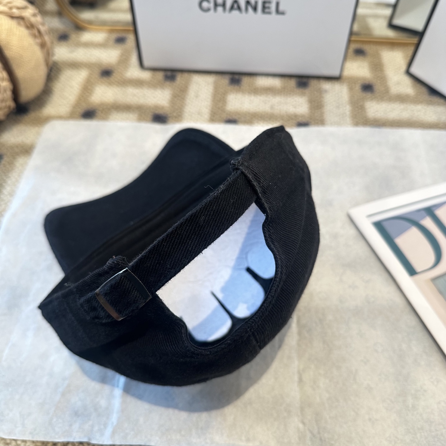 P66 CHANEL香奈儿 新款简约棒球帽，新款出货，大牌款超好搭配，赶紧入手！
