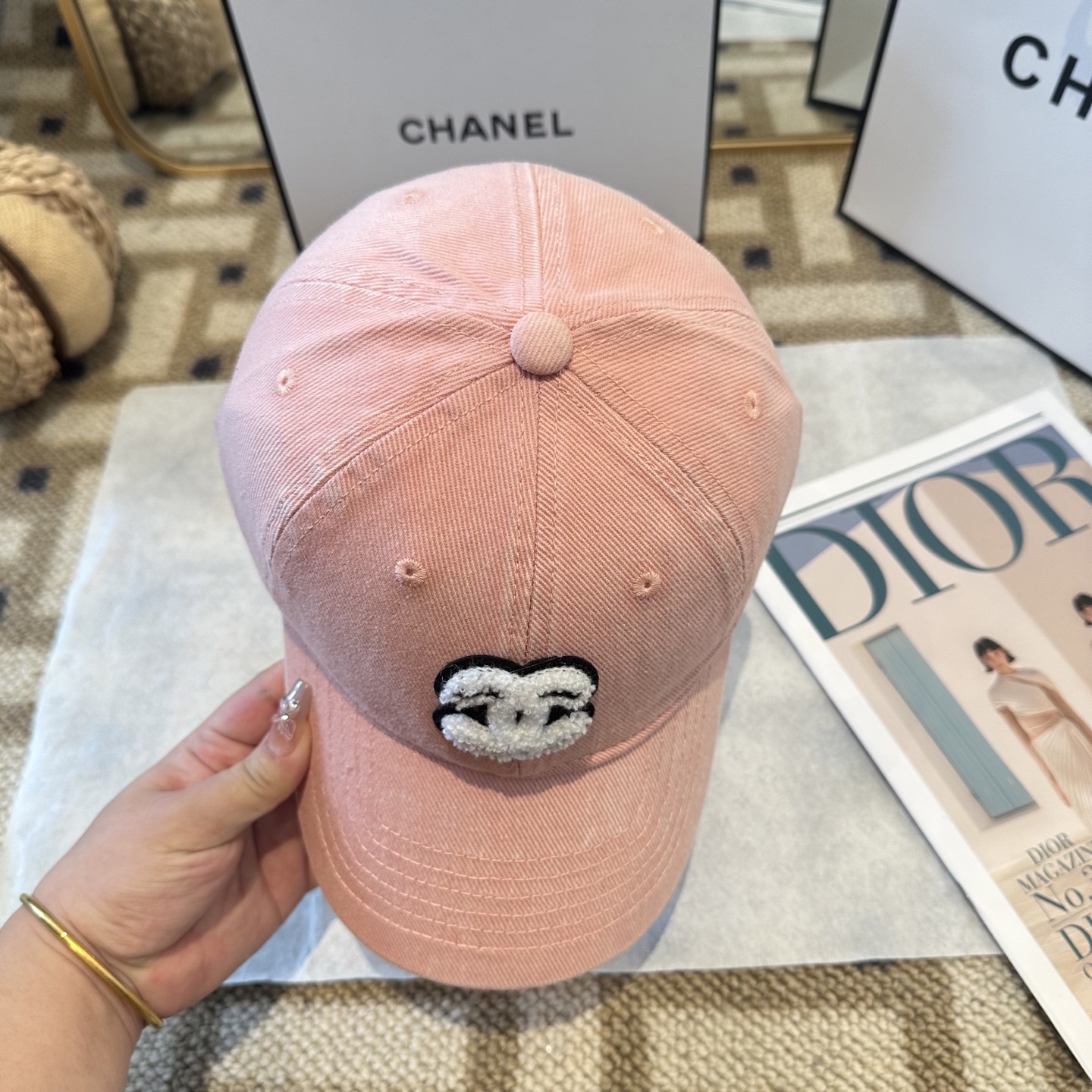 P66 CHANEL香奈儿 新款简约棒球帽，新款出货，大牌款超好搭配，赶紧入手！