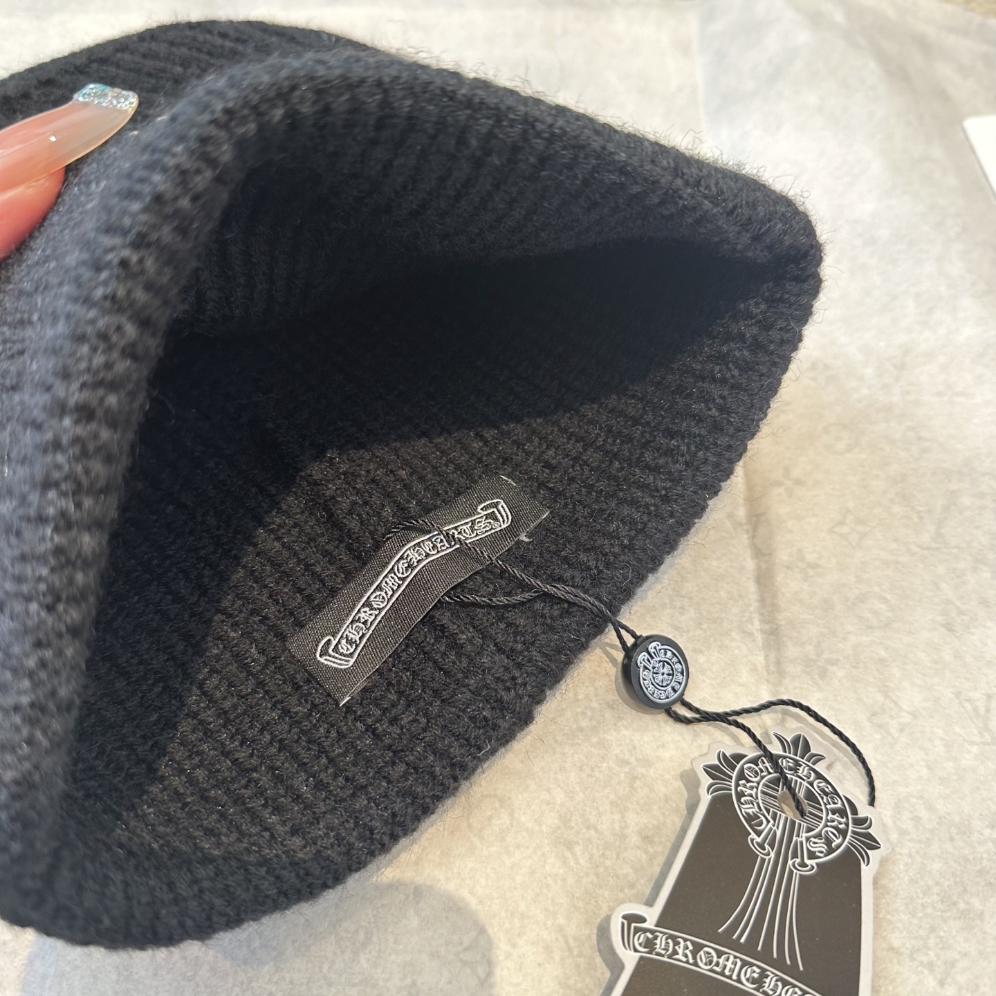 克罗心 秋冬款羊毛针织毛线帽这款必定是极简主义的最爱干净，利索，时尚百搭，绝对不挑脸型！属于时尚经典的万