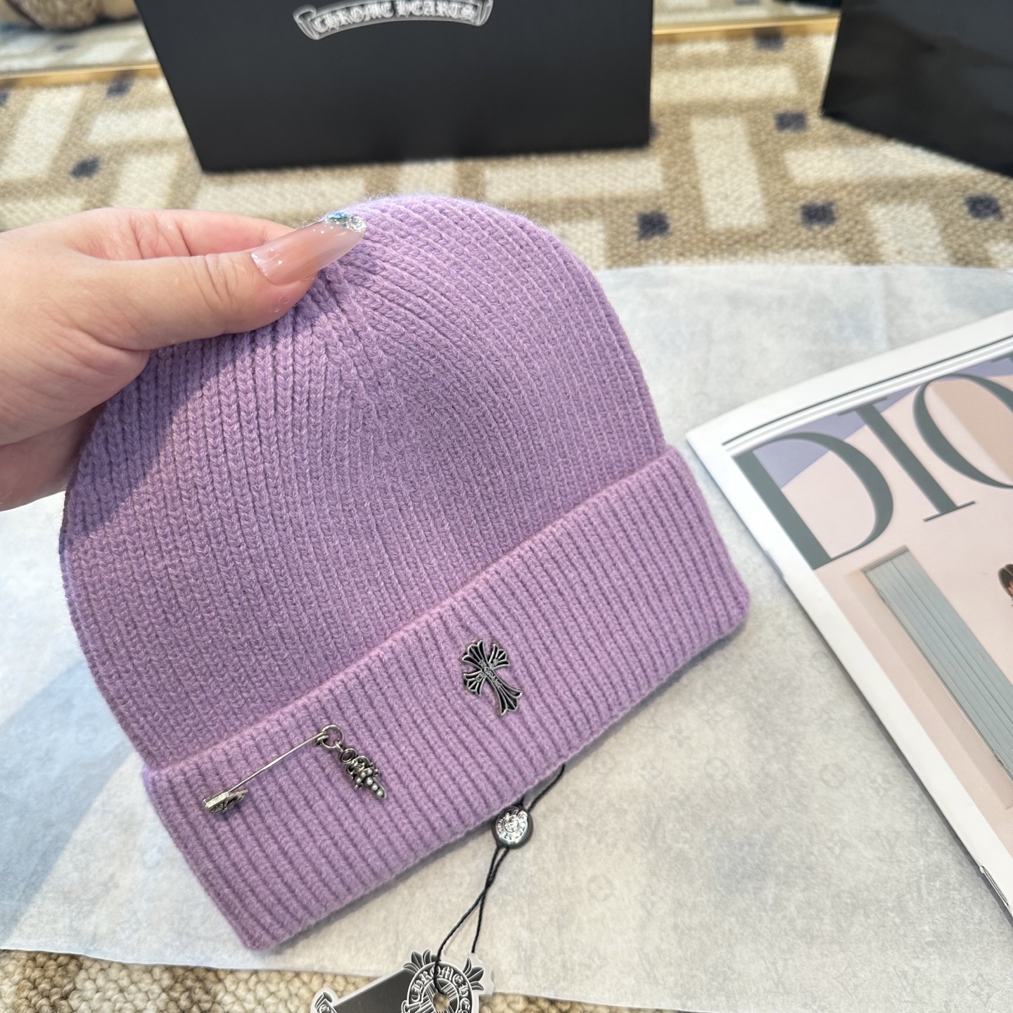 克罗心 秋冬款羊毛针织毛线帽这款必定是极简主义的最爱干净，利索，时尚百搭，绝对不挑脸型！属于时尚经典的万