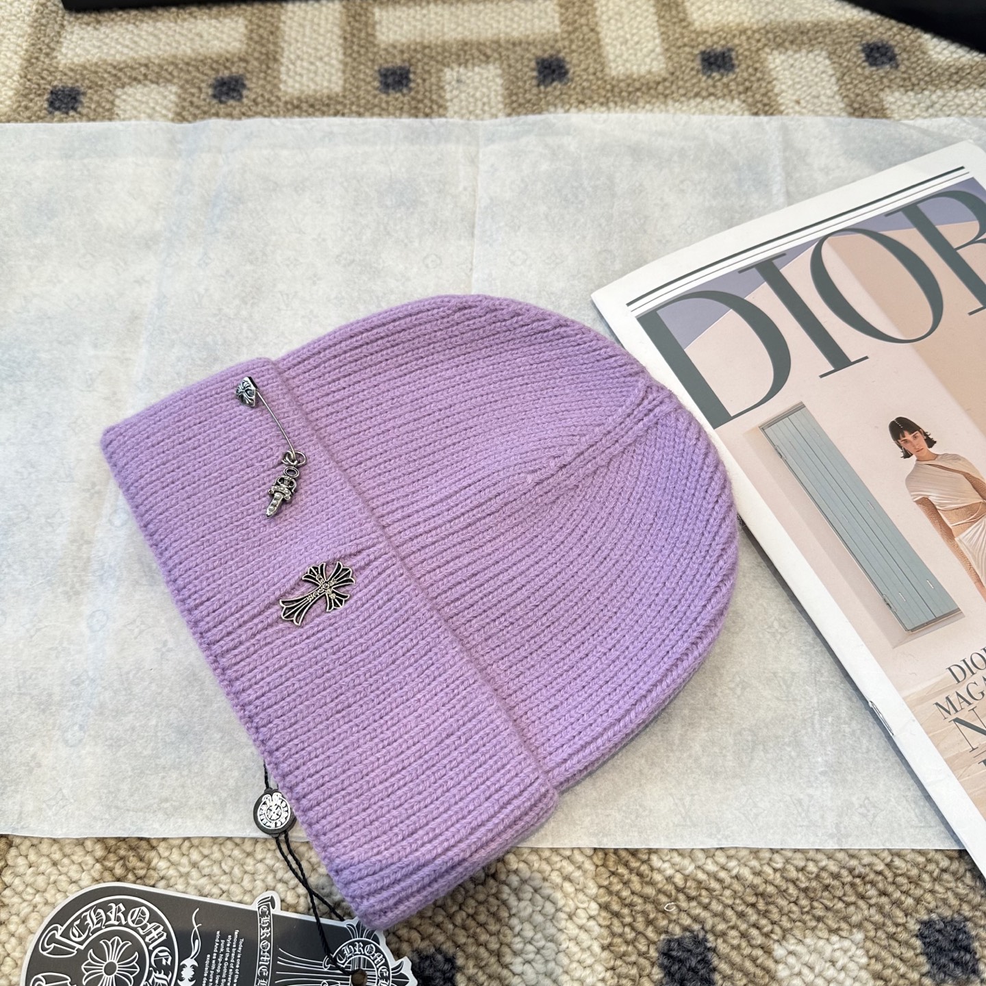 克罗心 秋冬款羊毛针织毛线帽这款必定是极简主义的最爱干净，利索，时尚百搭，绝对不挑脸型！属于时尚经典的万