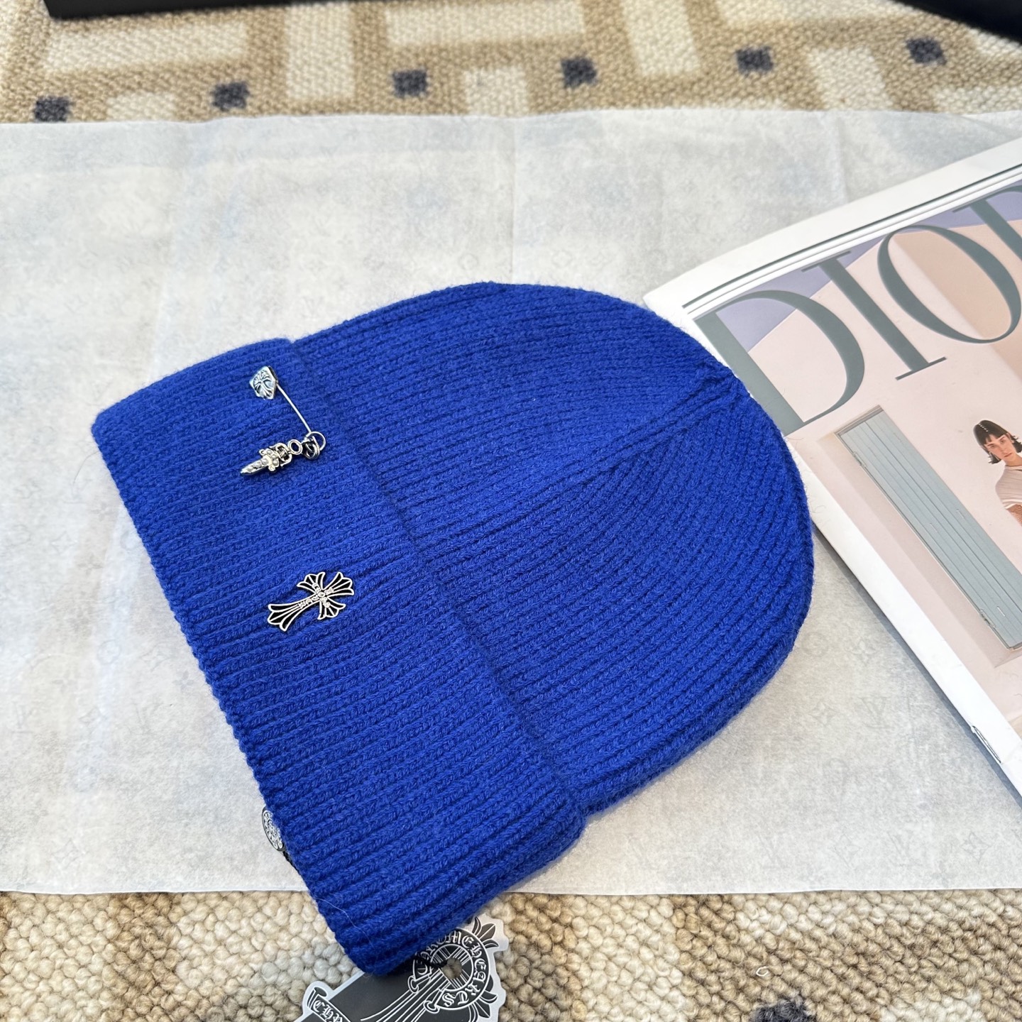 克罗心 秋冬款羊毛针织毛线帽这款必定是极简主义的最爱干净，利索，时尚百搭，绝对不挑脸型！属于时尚经典的万