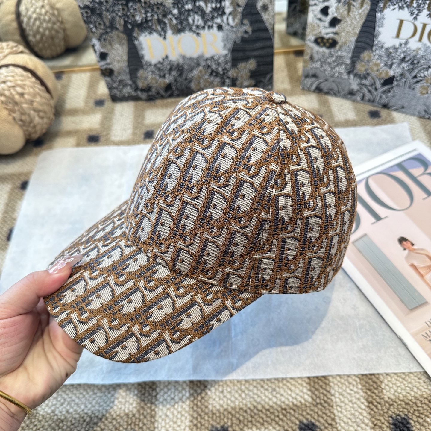 DIOR迪奥 官网同步新款发布 老花D家棒球帽🧢，超级火爆