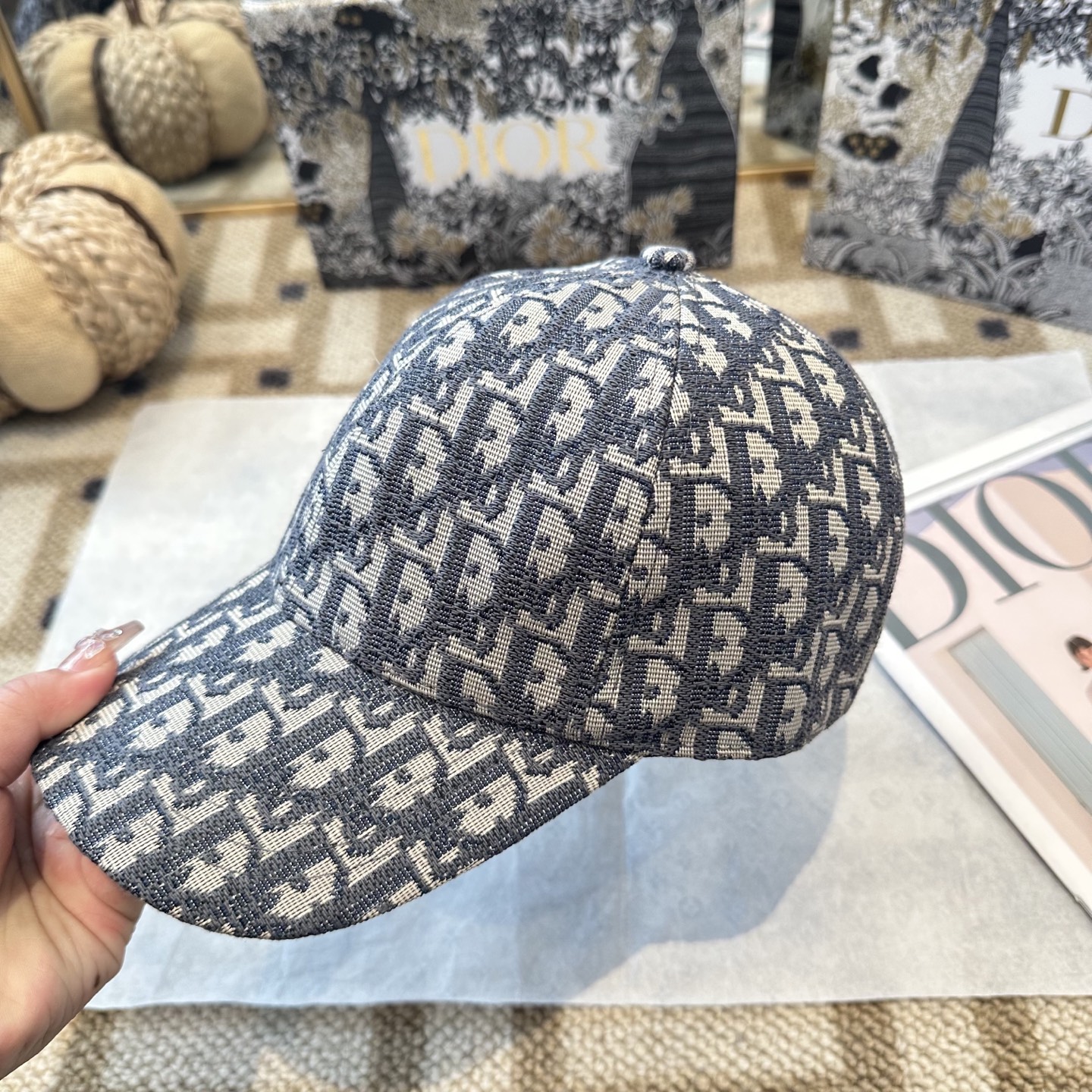 DIOR迪奥 官网同步新款发布 老花D家棒球帽🧢，超级火爆