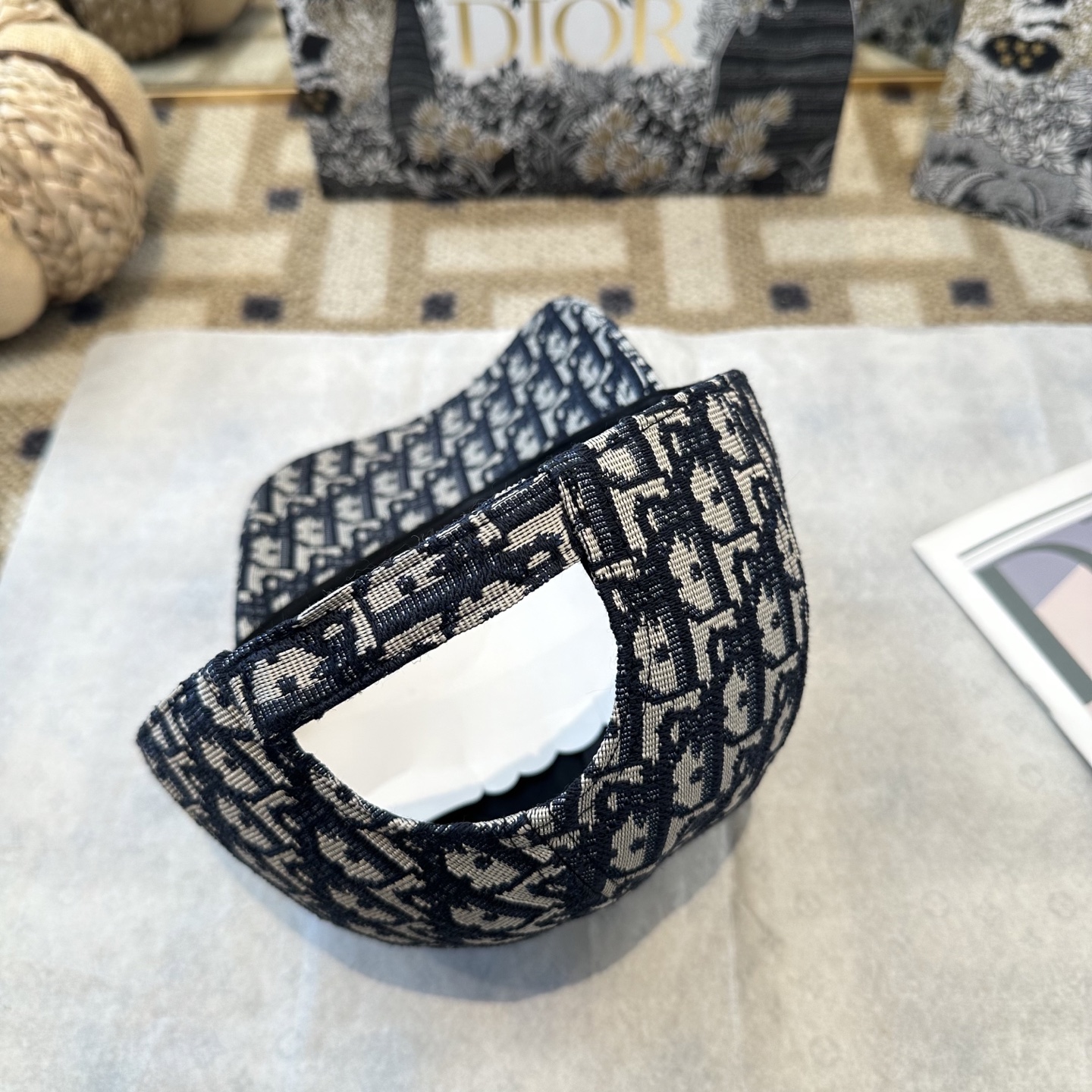 DIOR迪奥 官网同步新款发布 老花D家棒球帽🧢，超级火爆