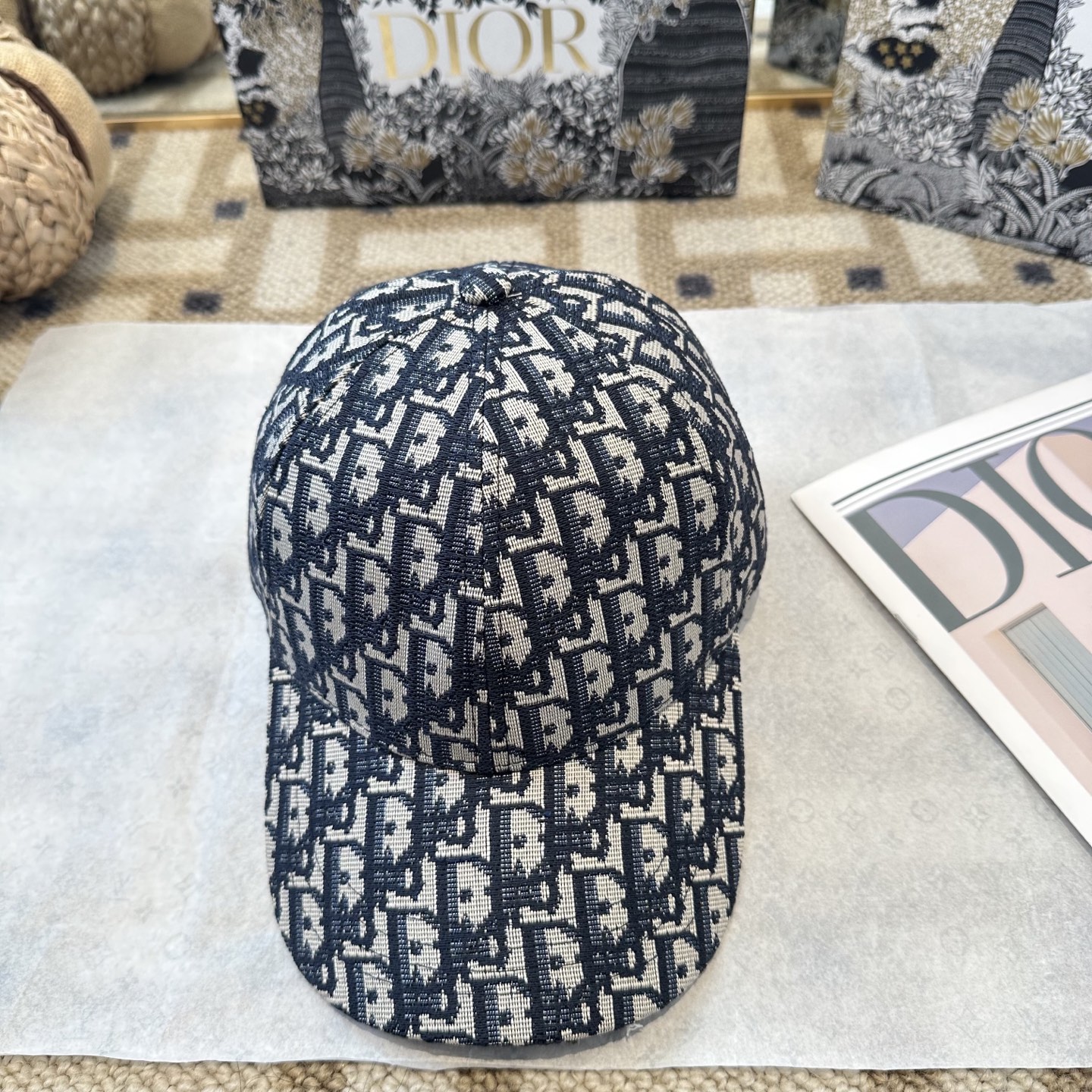 DIOR迪奥 官网同步新款发布 老花D家棒球帽🧢，超级火爆