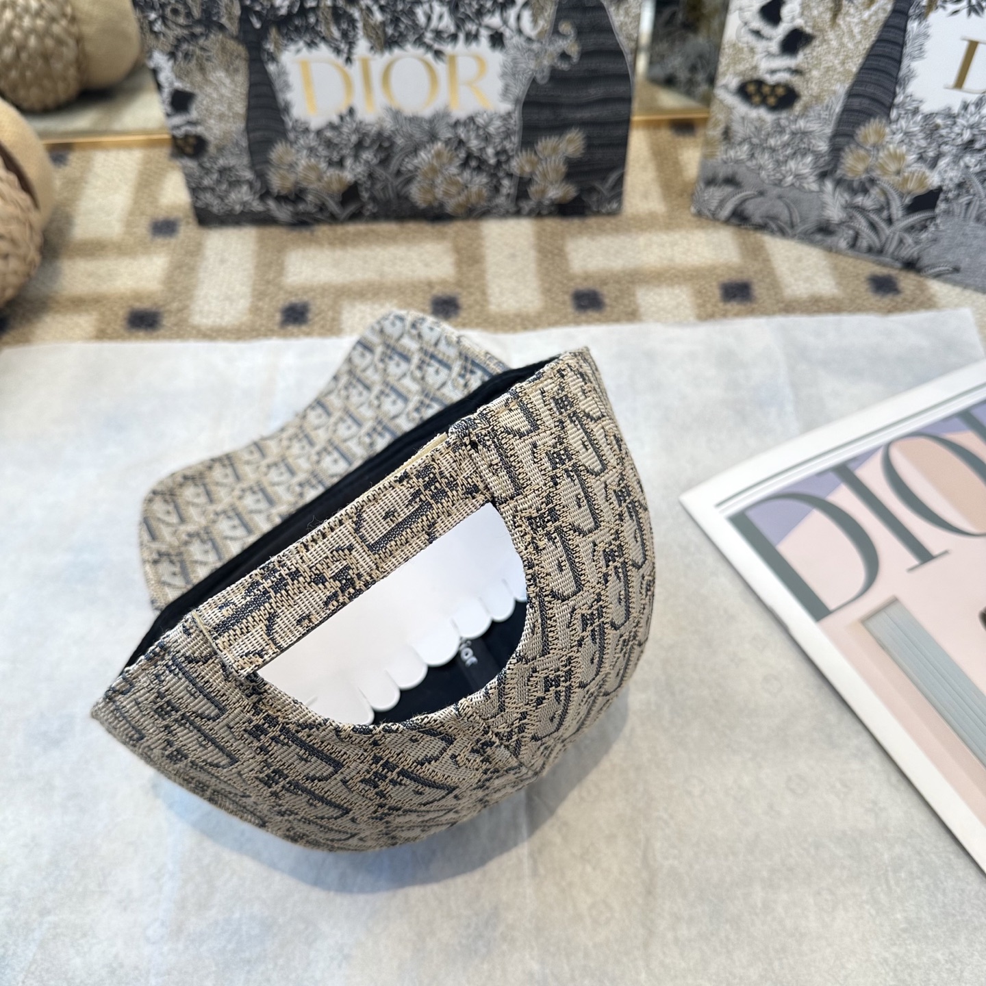 DIOR迪奥 官网同步新款发布 老花D家棒球帽🧢，超级火爆