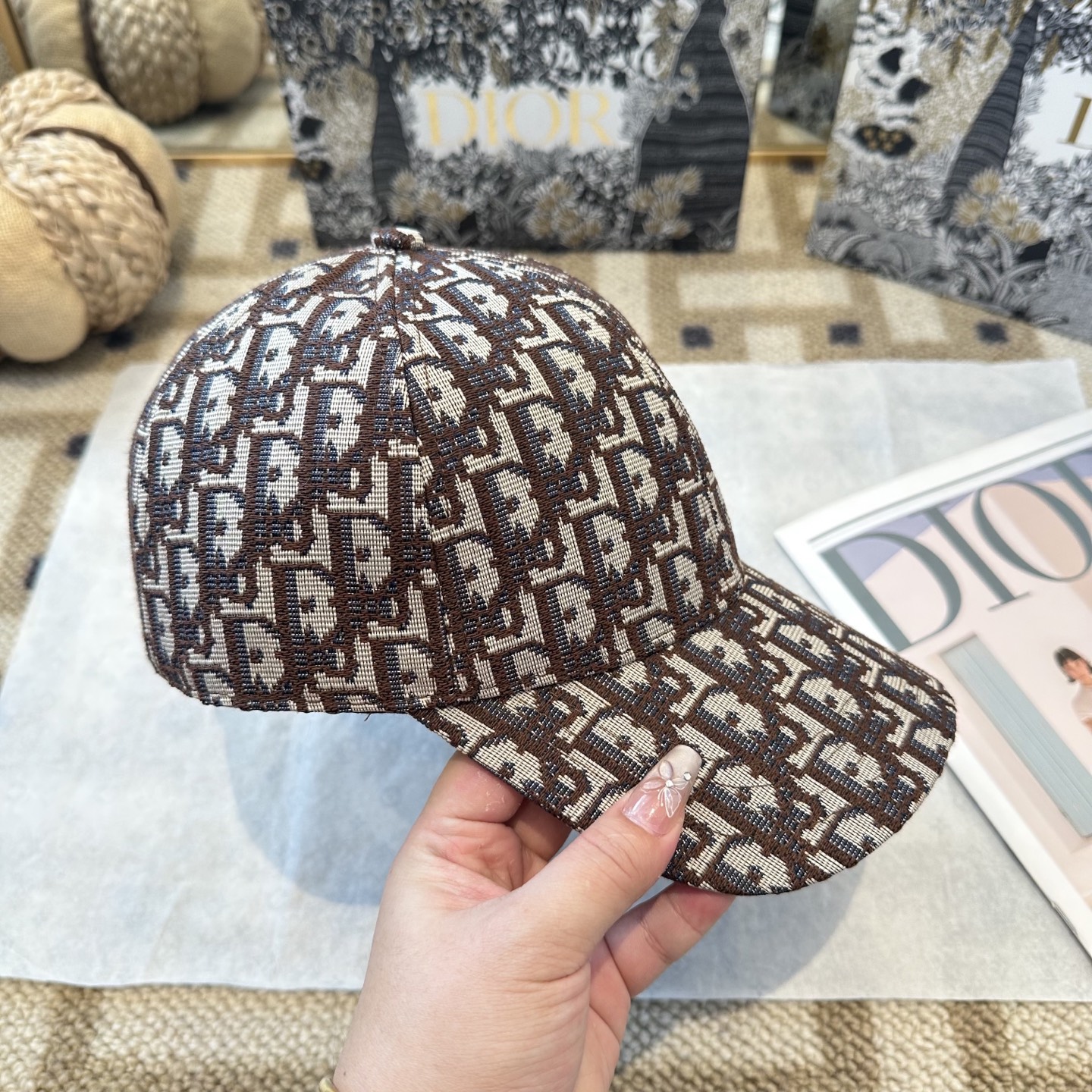 DIOR迪奥 官网同步新款发布 老花D家棒球帽🧢，超级火爆