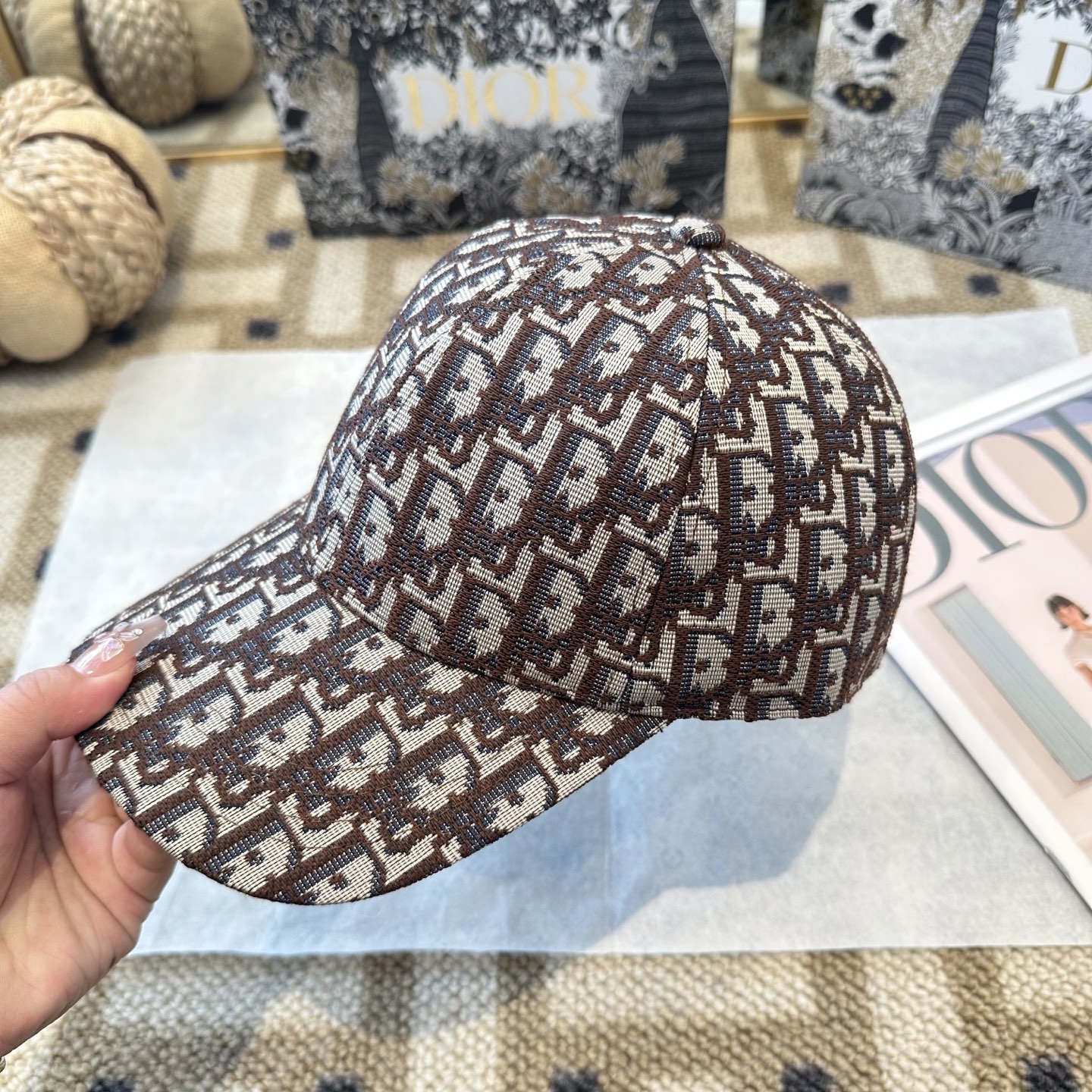 DIOR迪奥 官网同步新款发布 老花D家棒球帽🧢，超级火爆