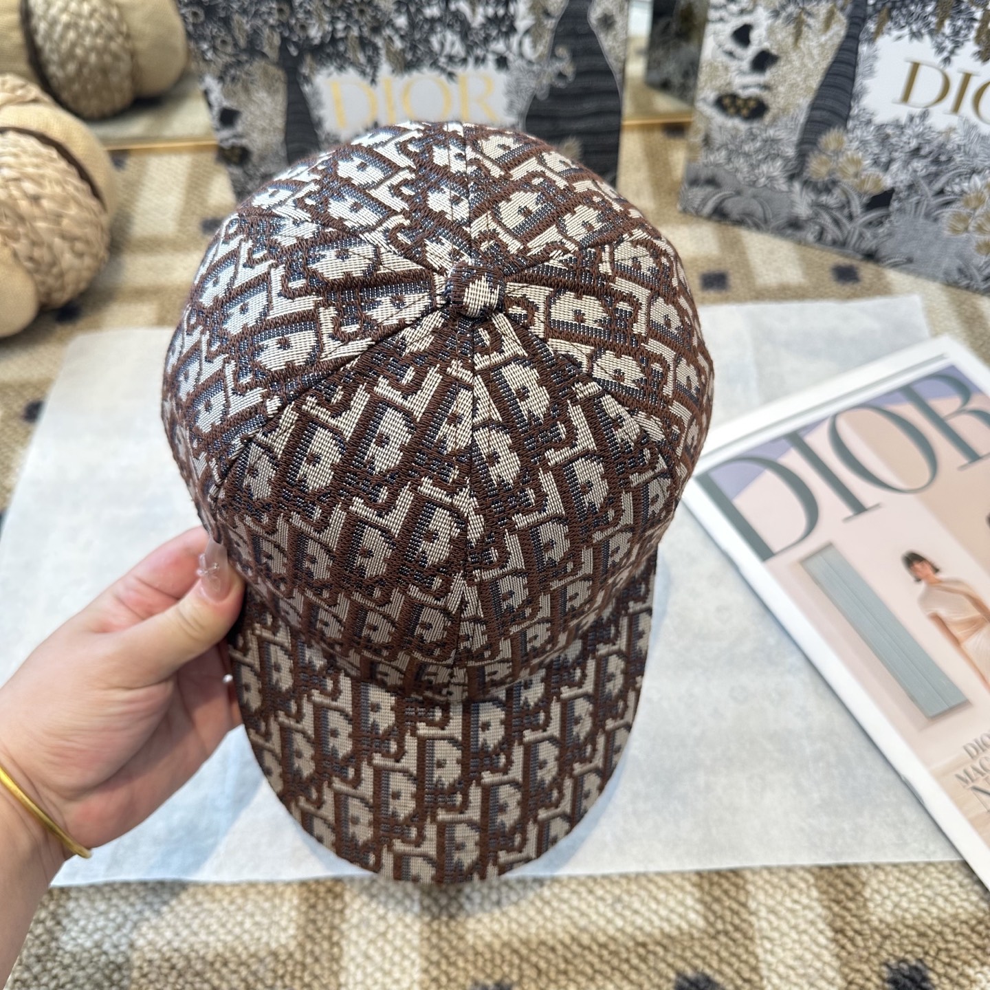 DIOR迪奥 官网同步新款发布 老花D家棒球帽🧢，超级火爆