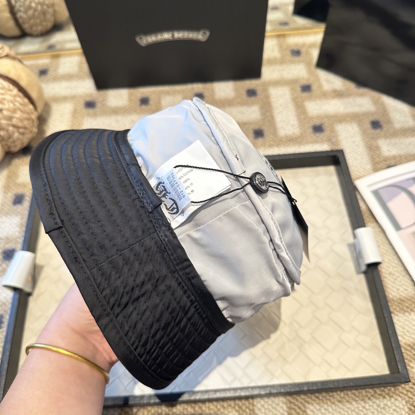 Chrome Hearts CH 克罗心Crank Bait藏青色 拼皮十字架 渔夫帽，男女同款。定织定