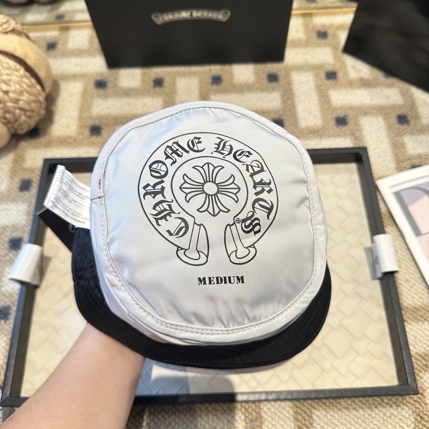 Chrome Hearts CH 克罗心Crank Bait藏青色 拼皮十字架 渔夫帽，男女同款。定织定