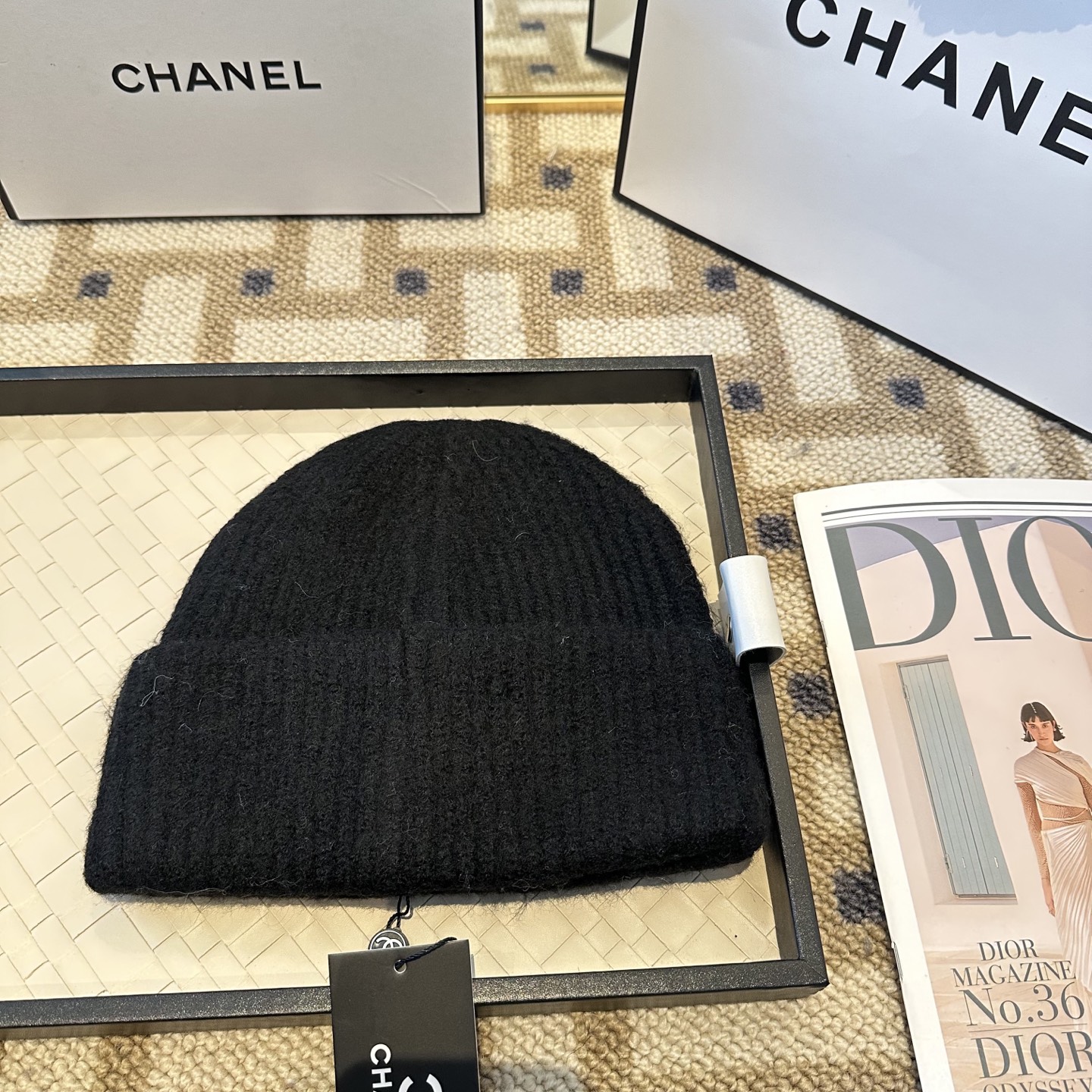 Chanel官网品质香奈儿秋冬网红时尚博主推荐款毛线帽，小红书爆款，手感超柔软舒适的针织线帽，弹性极佳！