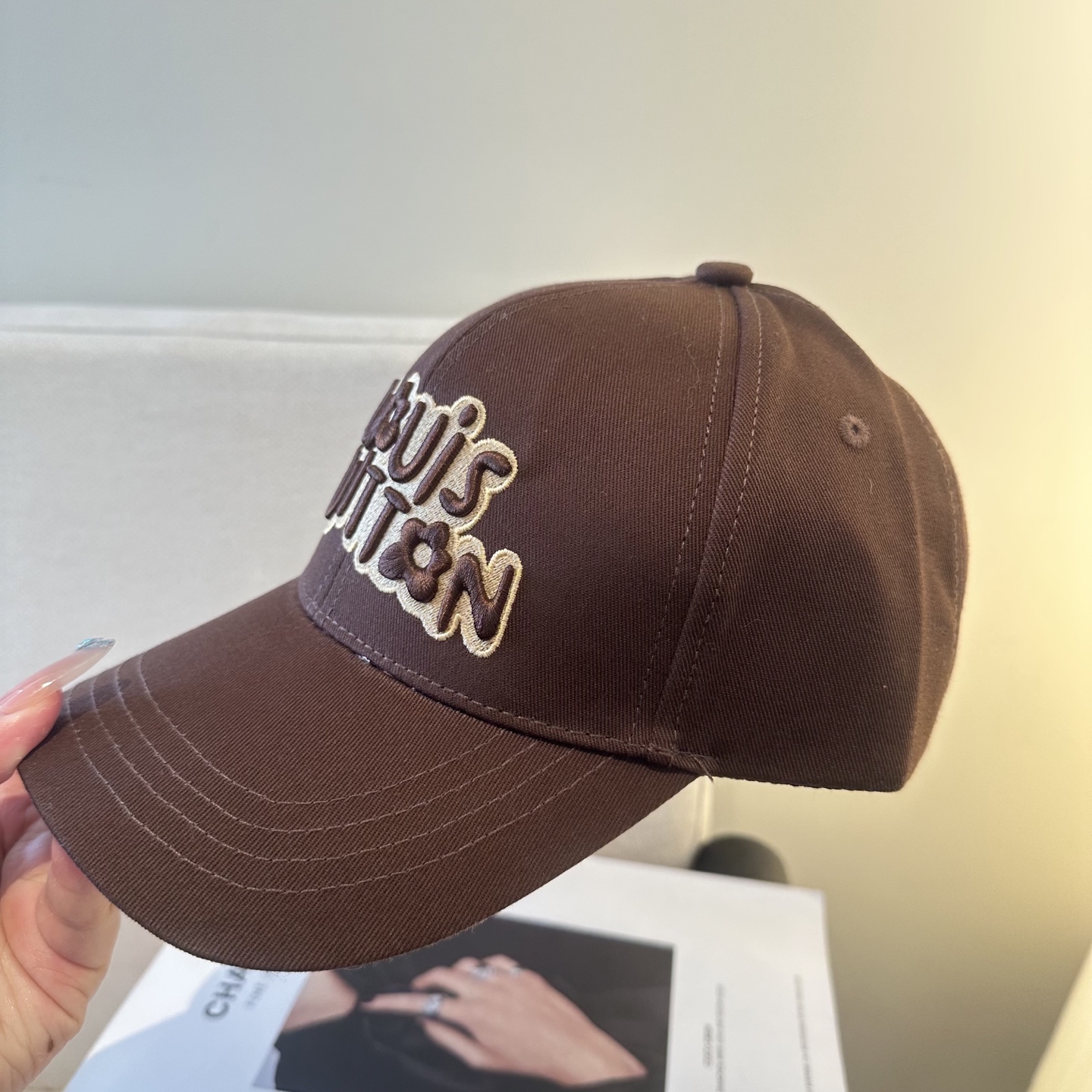 🧢路易威登棒球帽 LouisVuitton😍新款LV棒球帽，重工打造♥️高端大气，百搭款🤗男女通用！
