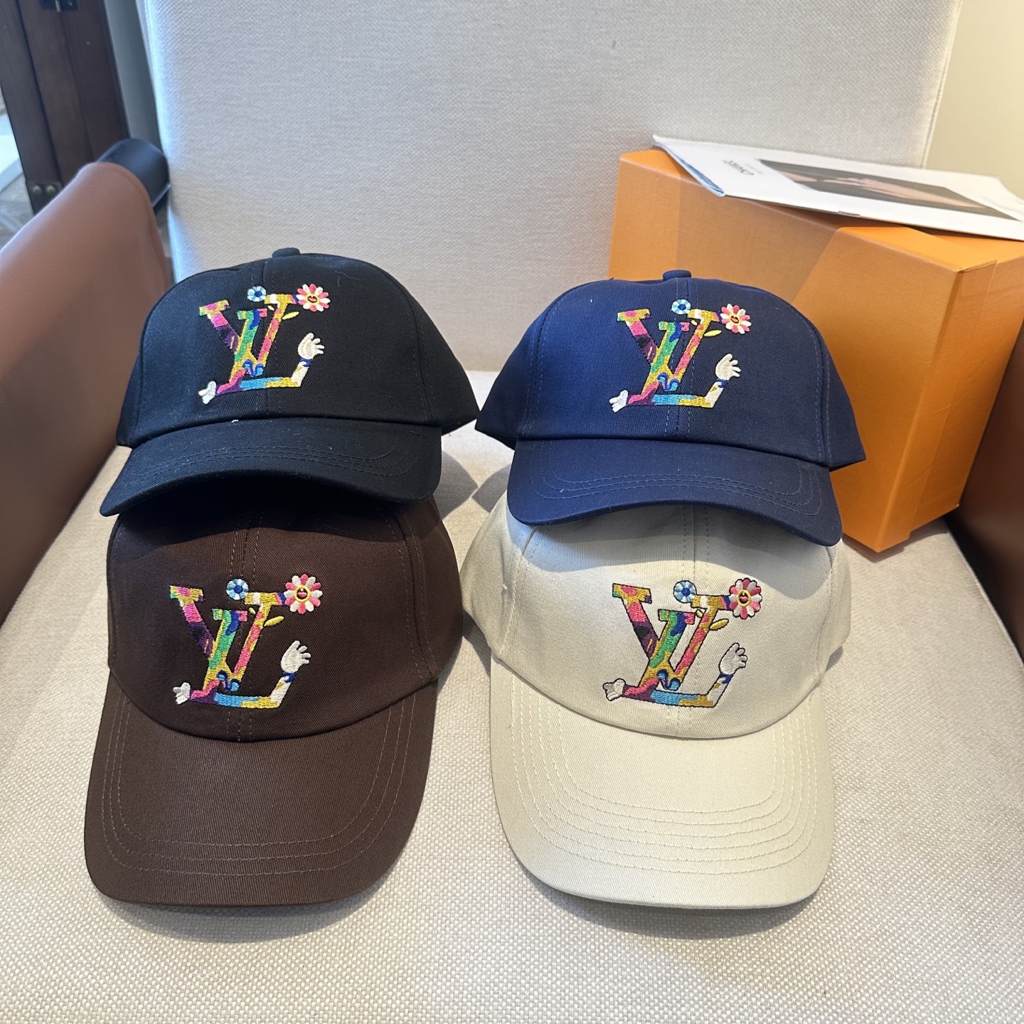 Louis Vuitton LouisVuitton 新款LV棒球帽，重工打造 高端 ，百搭款