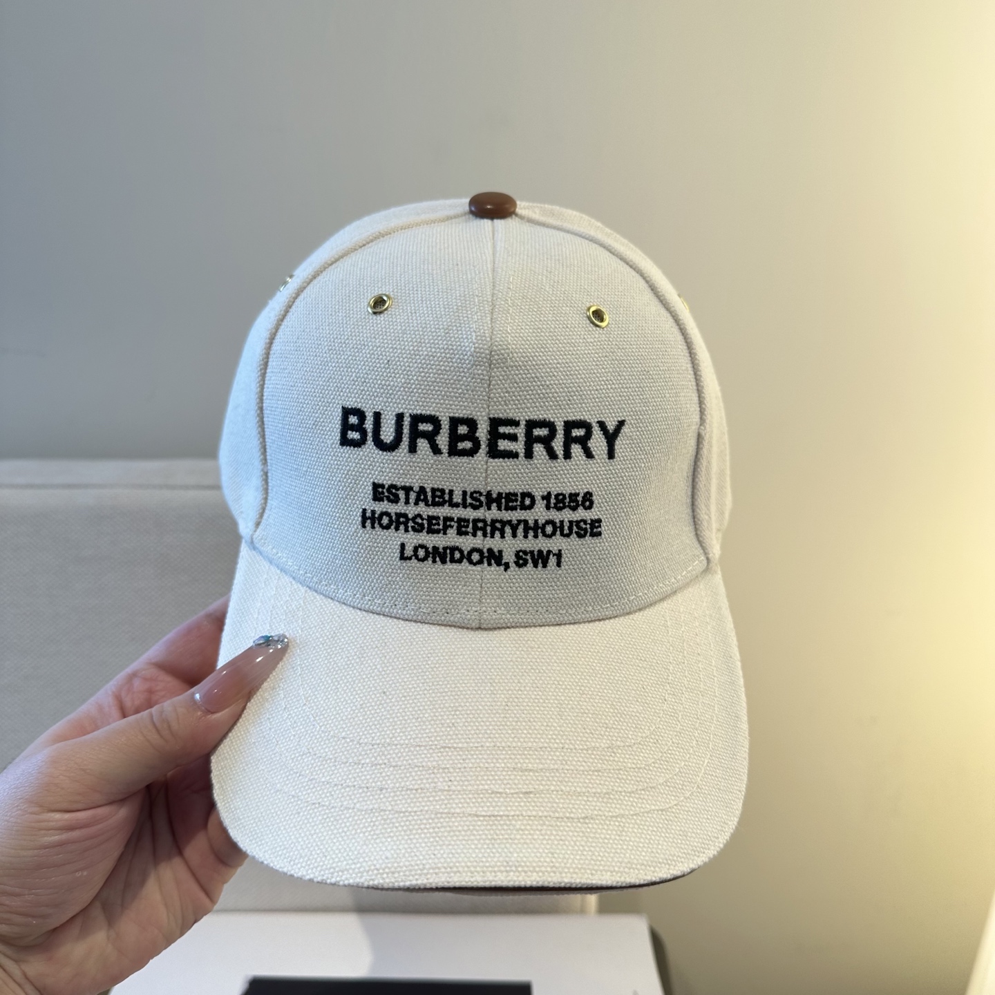 Burberry 巴宝莉BURBERRY 上线 韩版新款英伦风定制款1:1 男女通用棒球帽 美邦工艺 高版品质质量