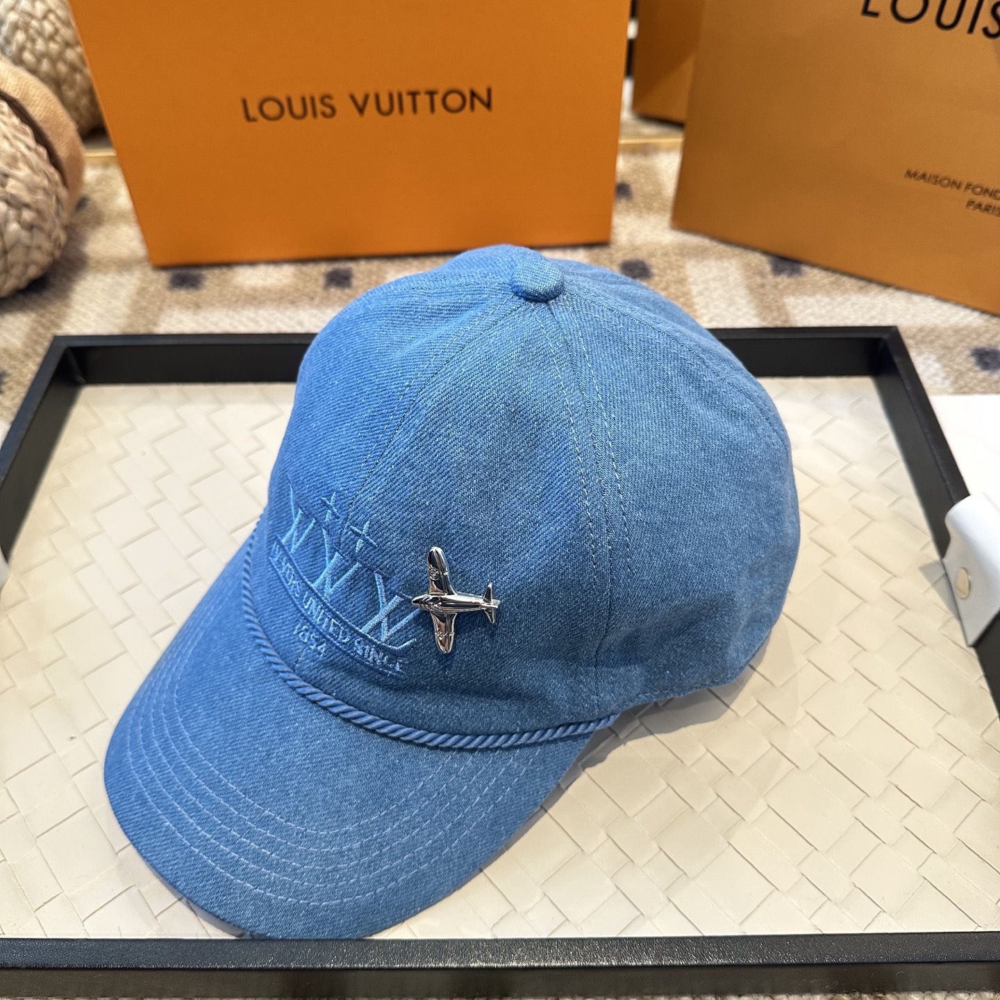🧢路易威登棒球帽 LouisVuitton😍新款LV棒球帽，重工打造♥️高端大气，百搭款🤗男女通用！