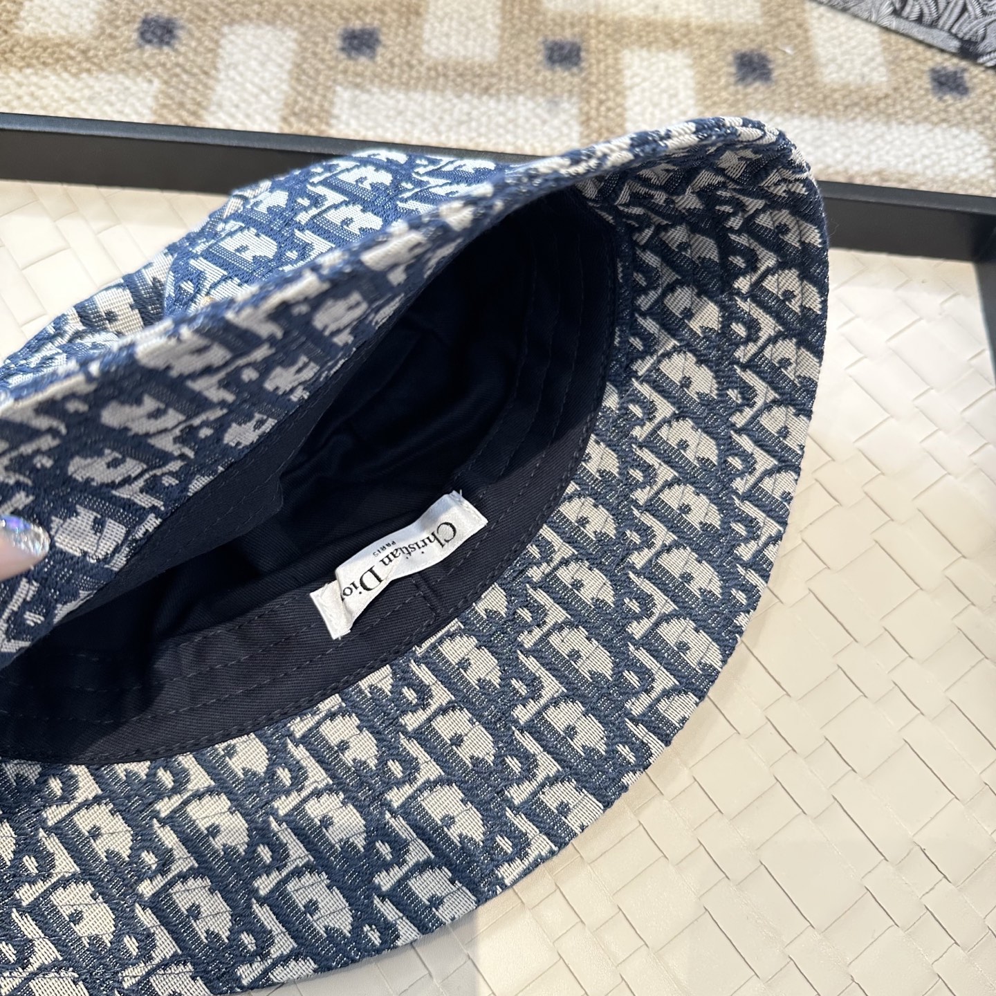 Dior 迪奥 新款原单渔夫帽， 精致純也格调很有感觉，很酷很时尚，专柜断货热门，质量超赞